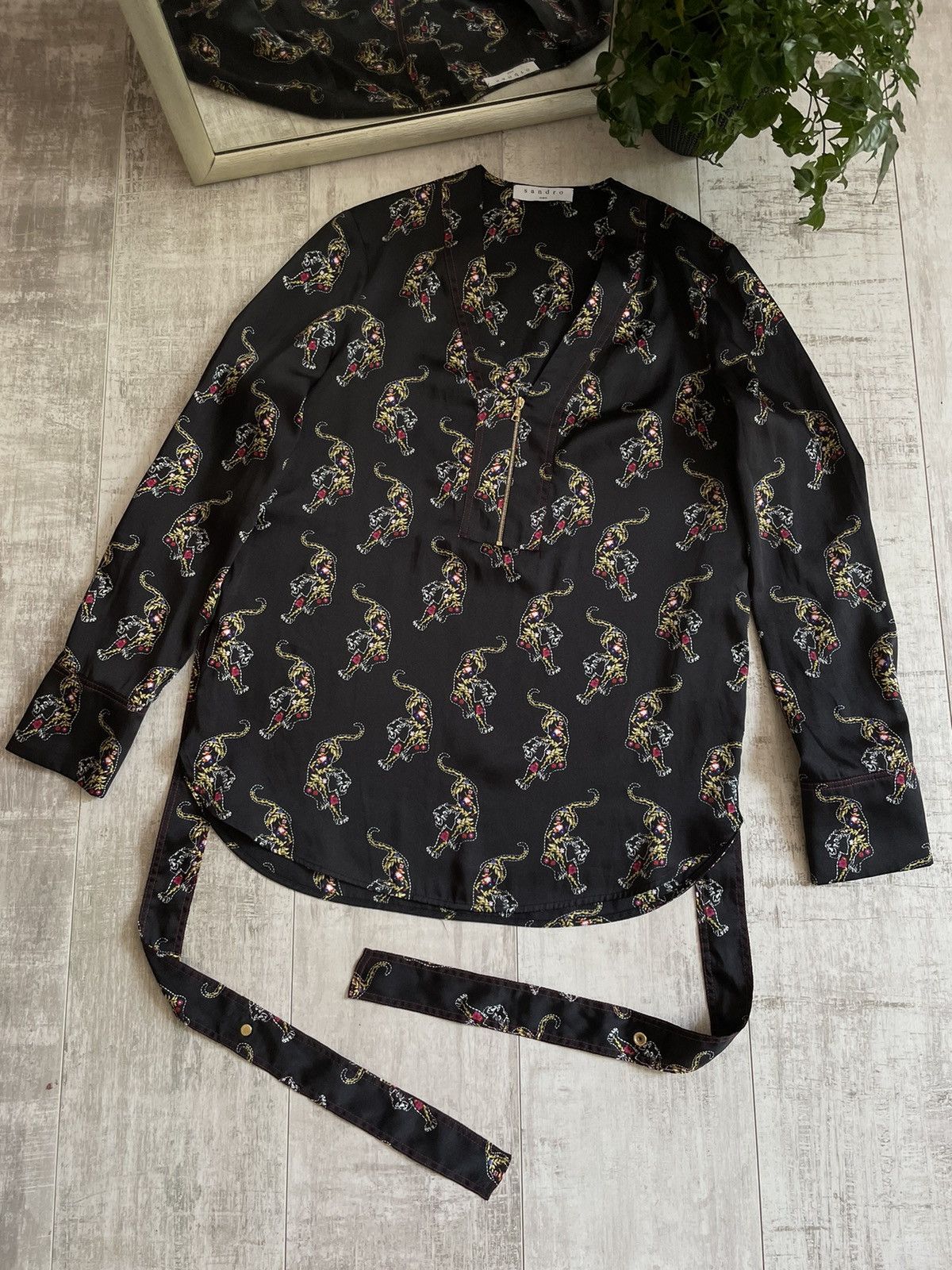 Sandro Sandro Blouses Kimono Tiger Print Monogram Japanese Style Size M / US 6-8 / IT 42-44 - 2 Thumbnail