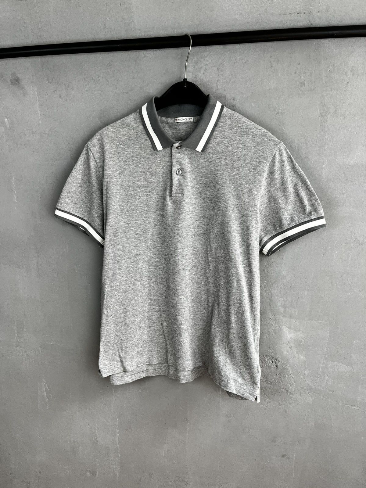Moncler MONCLER Polo Shirt Cotton Logo Patch Short Sleeve Men's Size US L / EU 52-54 / 3 - 1 Thumbnail