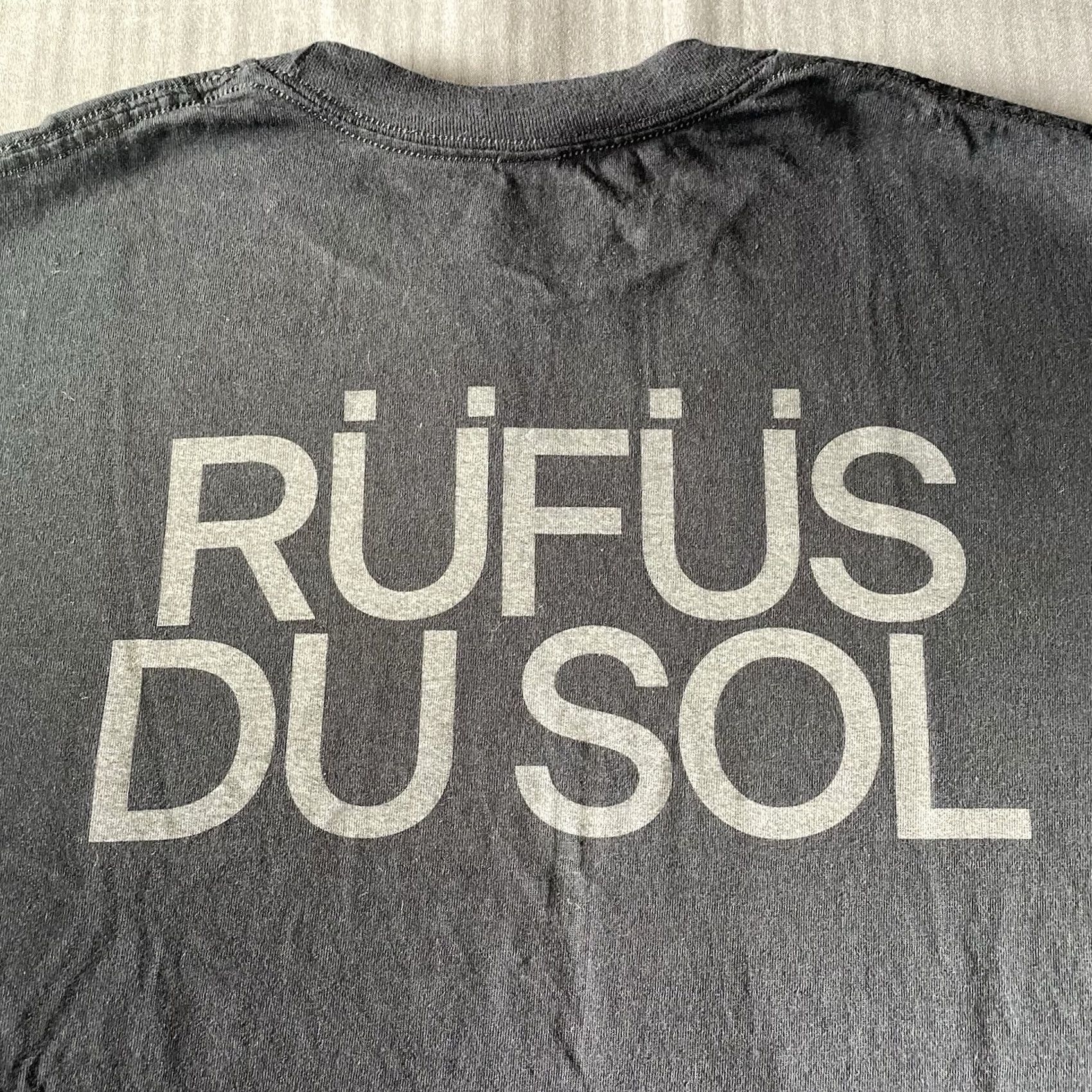 Vintage Rufus Du Sol Shirt Mens Large Crew Shirt Upstaging Lighting Crew Electronica Shirt Size US L / EU 52-54 / 3 - 2 Thumbnail