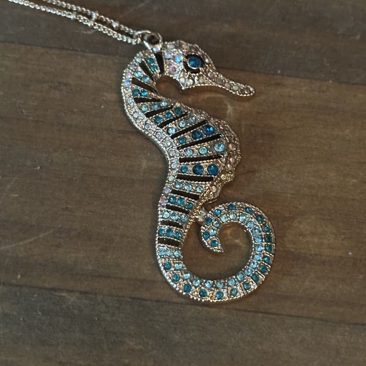 Other Gold tone rhinestone seahorse pendant necklace Size ONE SIZE - 4 Thumbnail