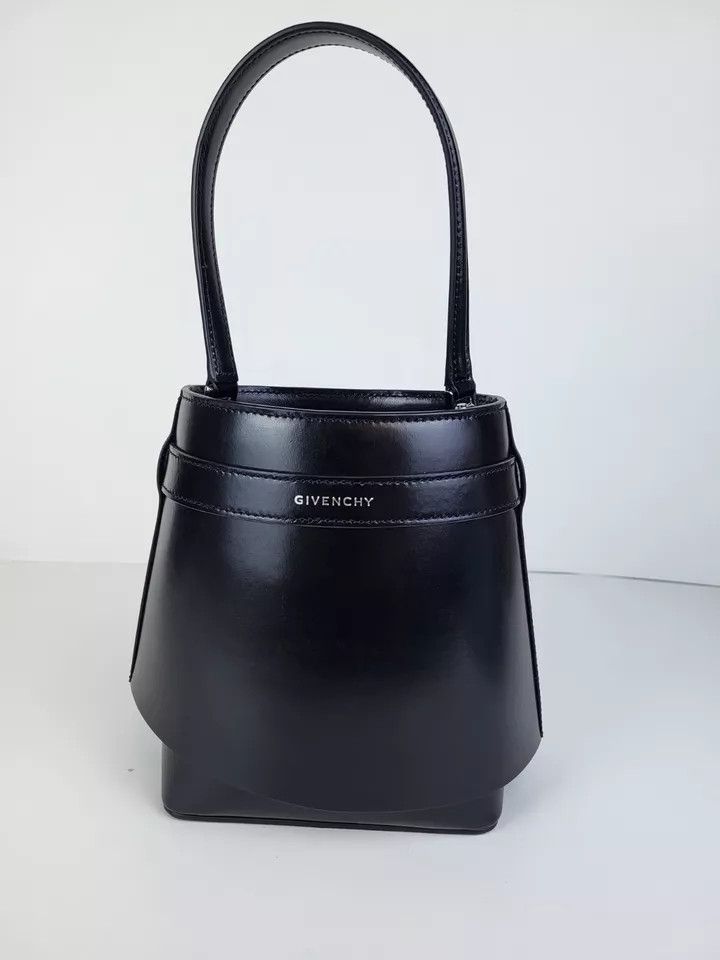 Givenchy GIVENCHY Shark Lock Bucket Bagin Box Leather Black Size ONE SIZE - 4 Thumbnail