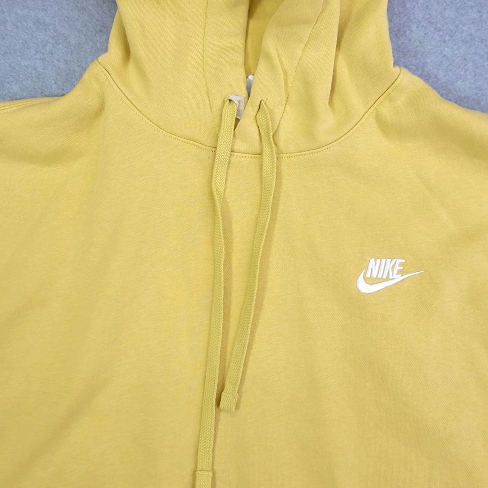 Nike VINTAGE Nike Swoosh Yellow Gold Pullover Hoodie Sweatshirt Men's M faded Hoodie Size US M / EU 48-50 / 2 - 3 Thumbnail