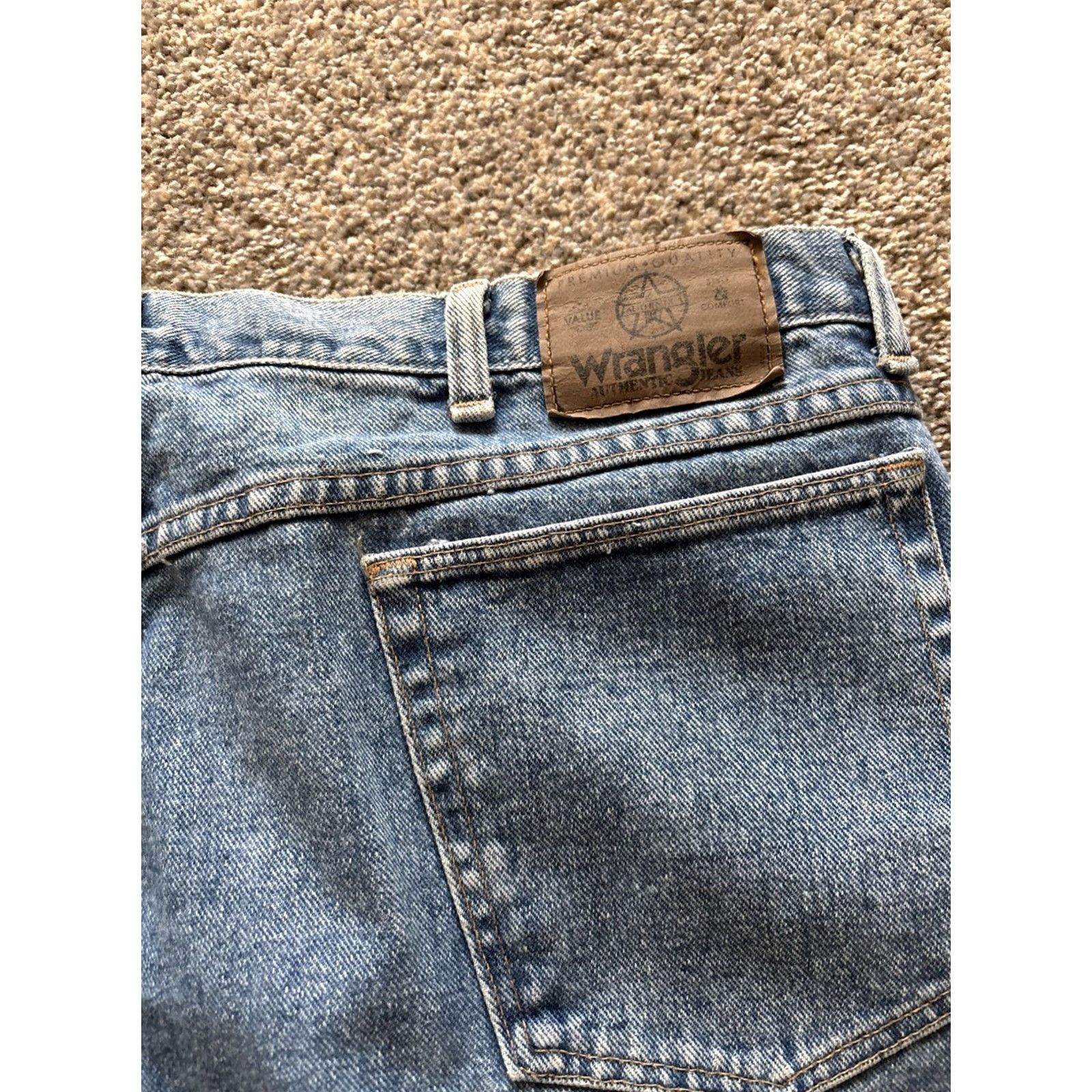 Wrangler VINTAGE Wrangler Jeans 42x30 Denim 5-Pocket 42 Regular Men Blue Cotton Straight Zip Wrangler Brand Mens Pants Artworks? Size US 42 / EU 58 - 4 Thumbnail