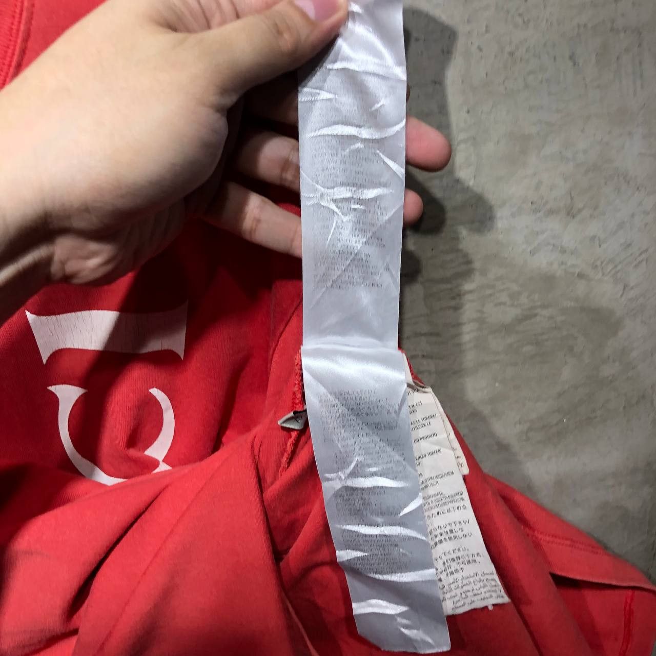 Gucci Gucci Vertical Logo tee Size US M / EU 48-50 / 2 - 9 Thumbnail