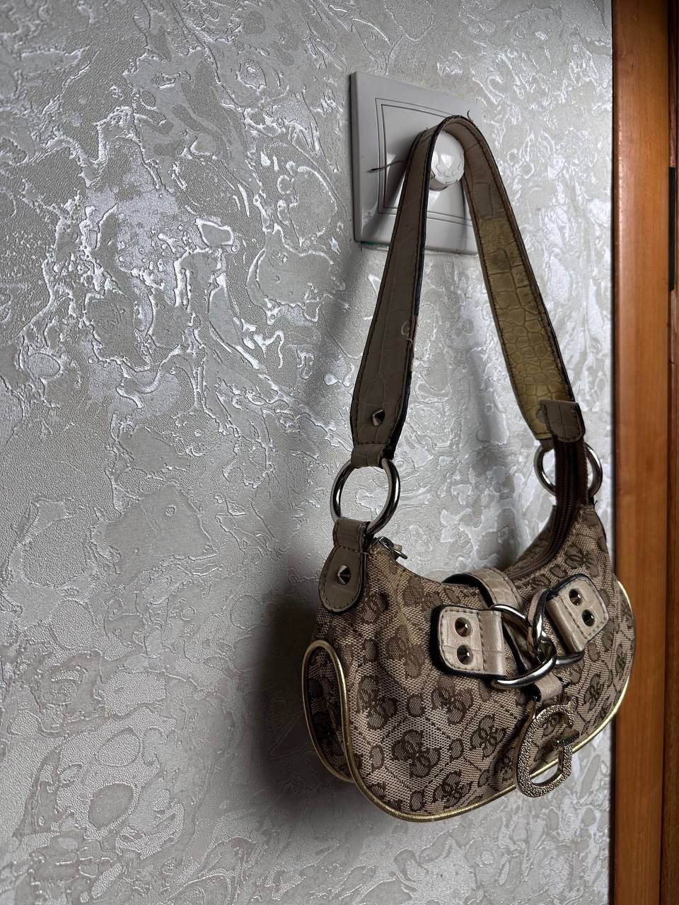Guess Guess Vintage Y2K Avantgarde Mini Bag Very Rare Monogram Size ONE SIZE - 8 Thumbnail