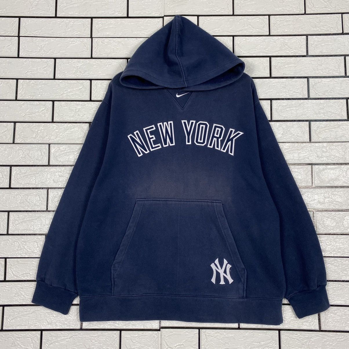 Nike 🔥SUN FADED DISTRESSED HOODIE NIKE MLB NEW YORK Size US M / EU 48-50 / 2 - 1 Thumbnail