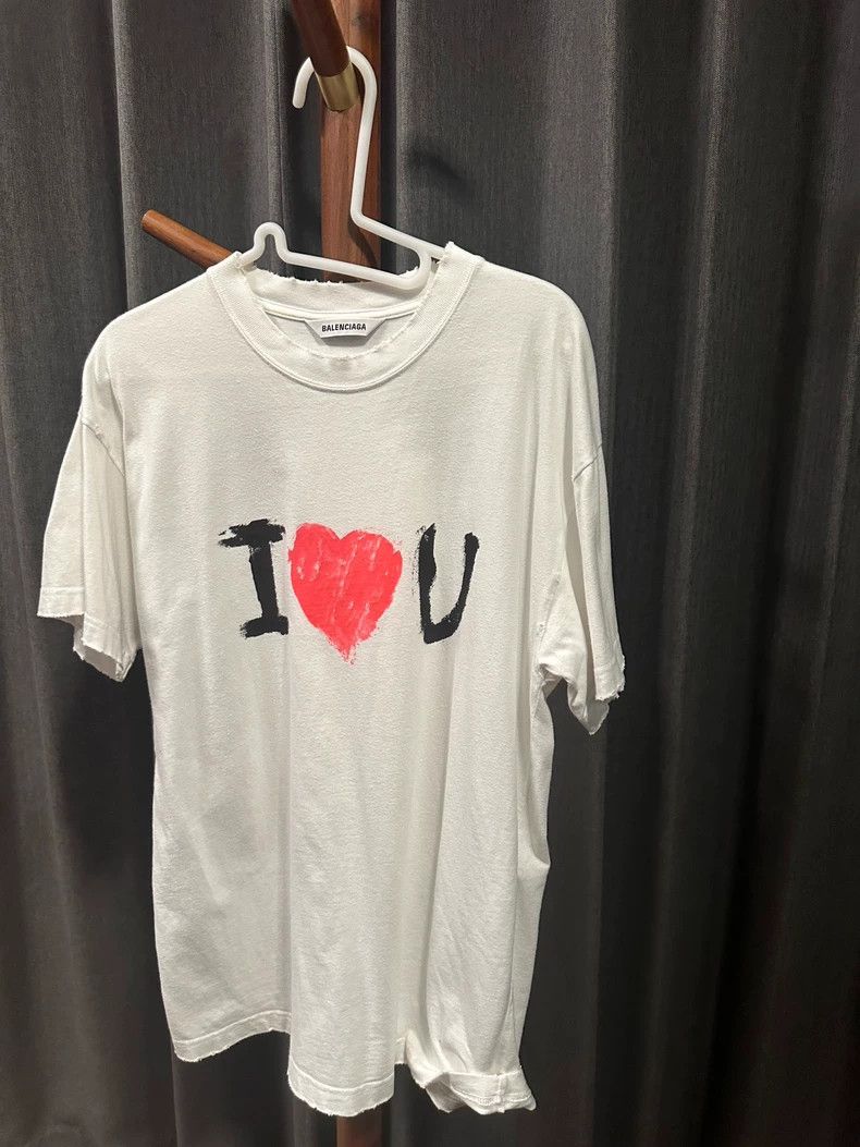 Balenciaga Balenciaga Summer Valentine's Day Limited Love White Short Size US S / EU 44-46 / 1 - 1 Thumbnail
