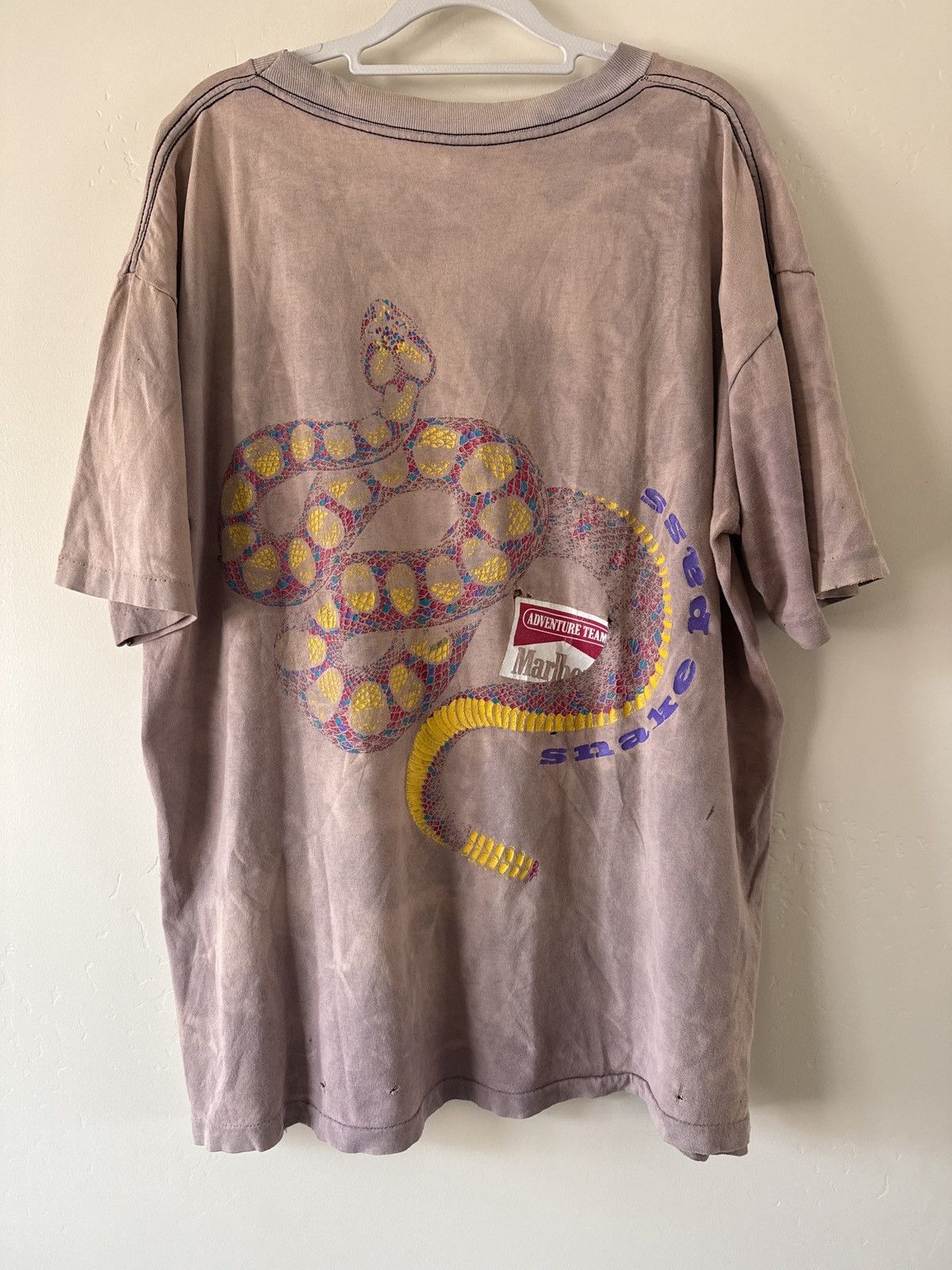 Other Vintage Marlboro Snake Tee Size US XL / EU 56 / 4 - 1 Thumbnail