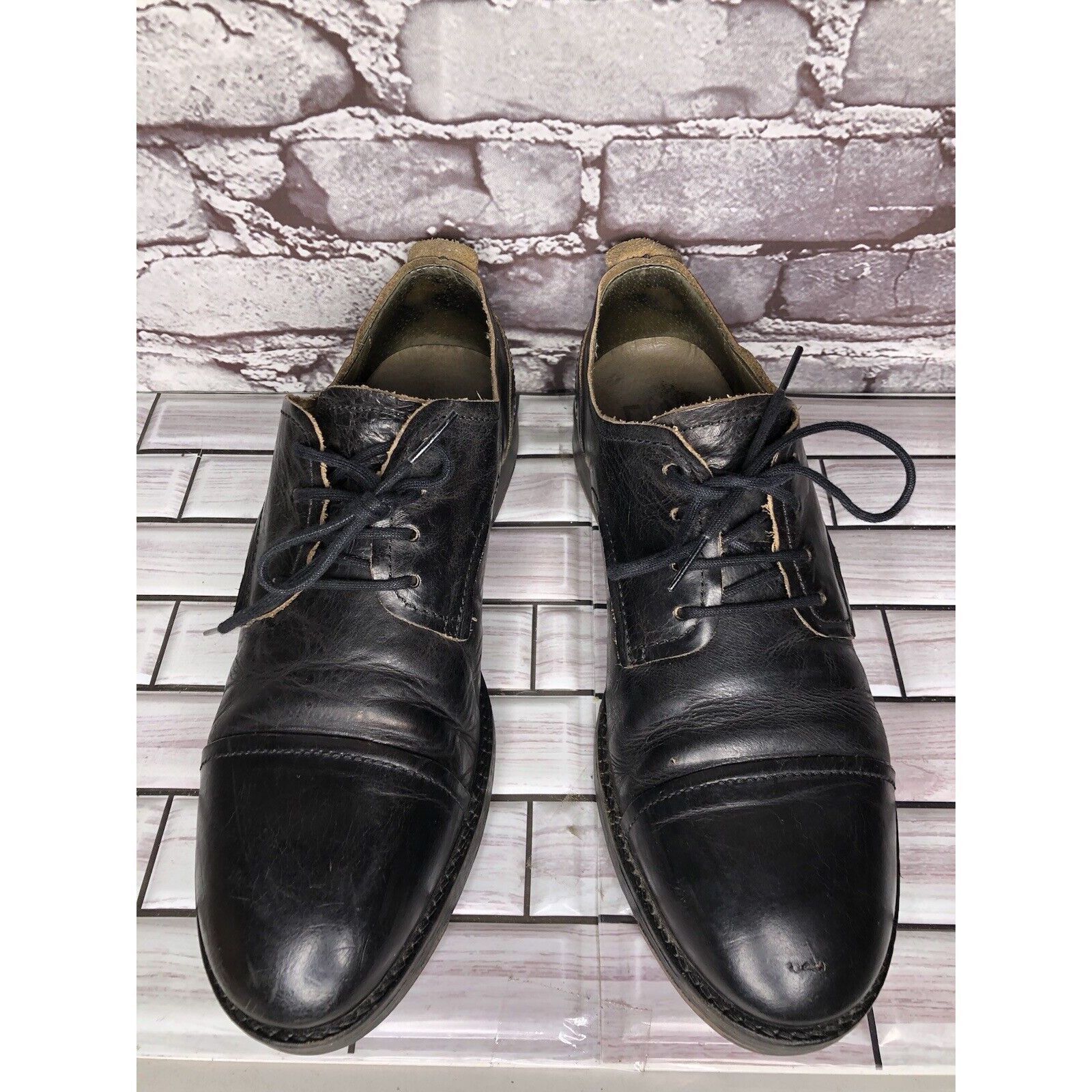 Fly London Fly London Black Leather Cap Toe Comfort Lace Up Oxfords Sho Size US 10 / EU 43 - 13 Thumbnail