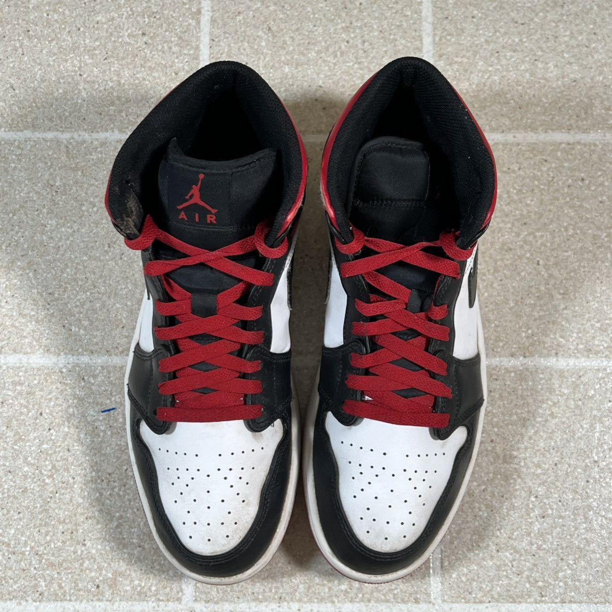 Jordan Brand Jordan Air Jordan 1 Mid Gym Red Black White Leather Mid Top Size US 10.5 / EU 43-44 - 3 Thumbnail