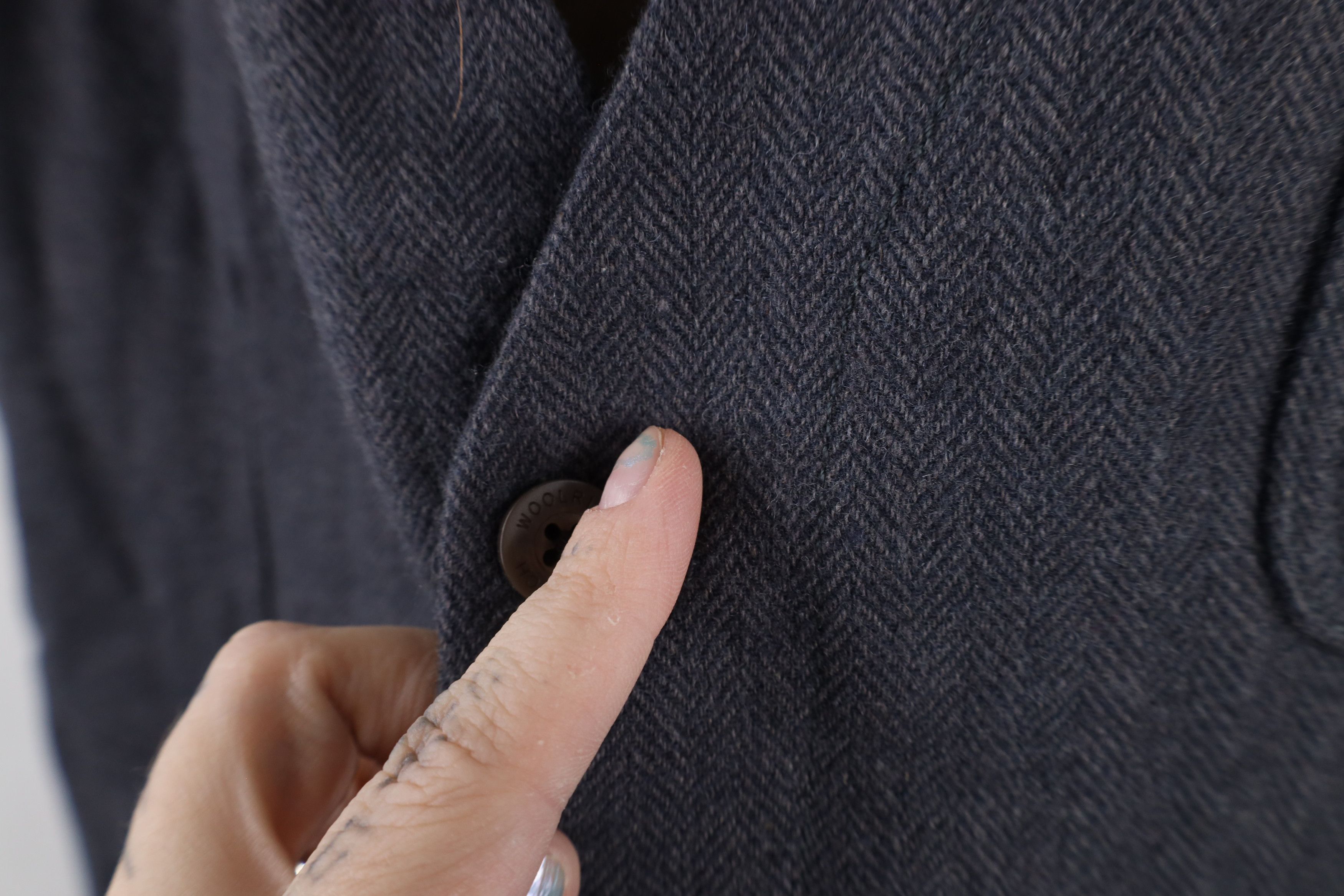 Vintage × Woolrich Woolen Mills Vintage Woolrich Herringbone Buckle Back Vest Jacket Gray Size US L / EU 52-54 / 3 - 7 Thumbnail