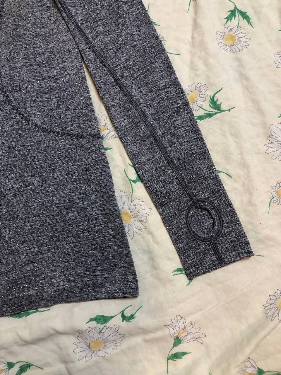 Lululemon Lululemon Women Swiftly Tech Long Sleeve Crew Sparkle Size M / US 6-8 / IT 42-44 - 6 Thumbnail