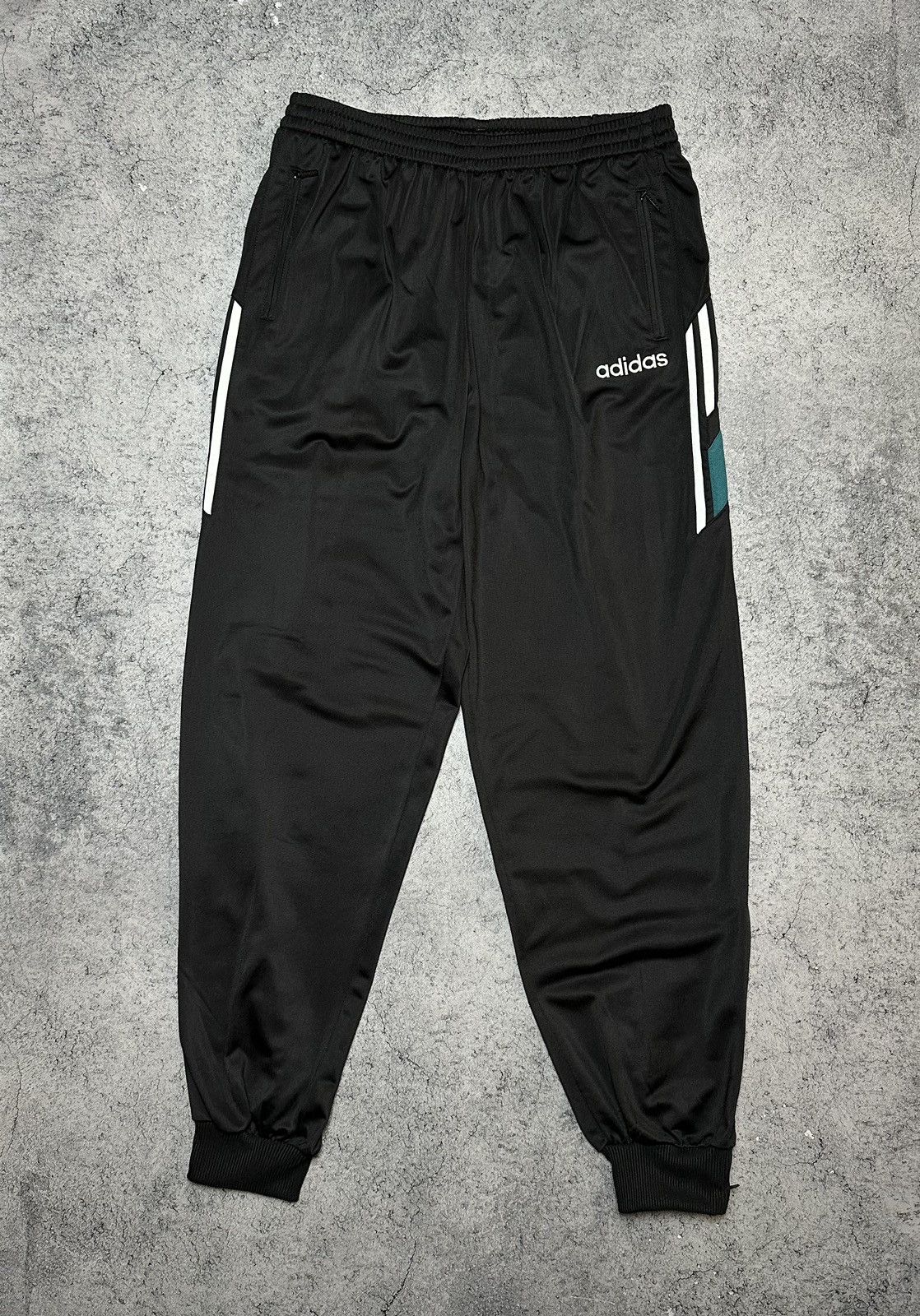 Adidas Vintage Adidas Tracksuit Set Jacket + Pants Size US L / EU 52-54 / 3 - 8 Thumbnail