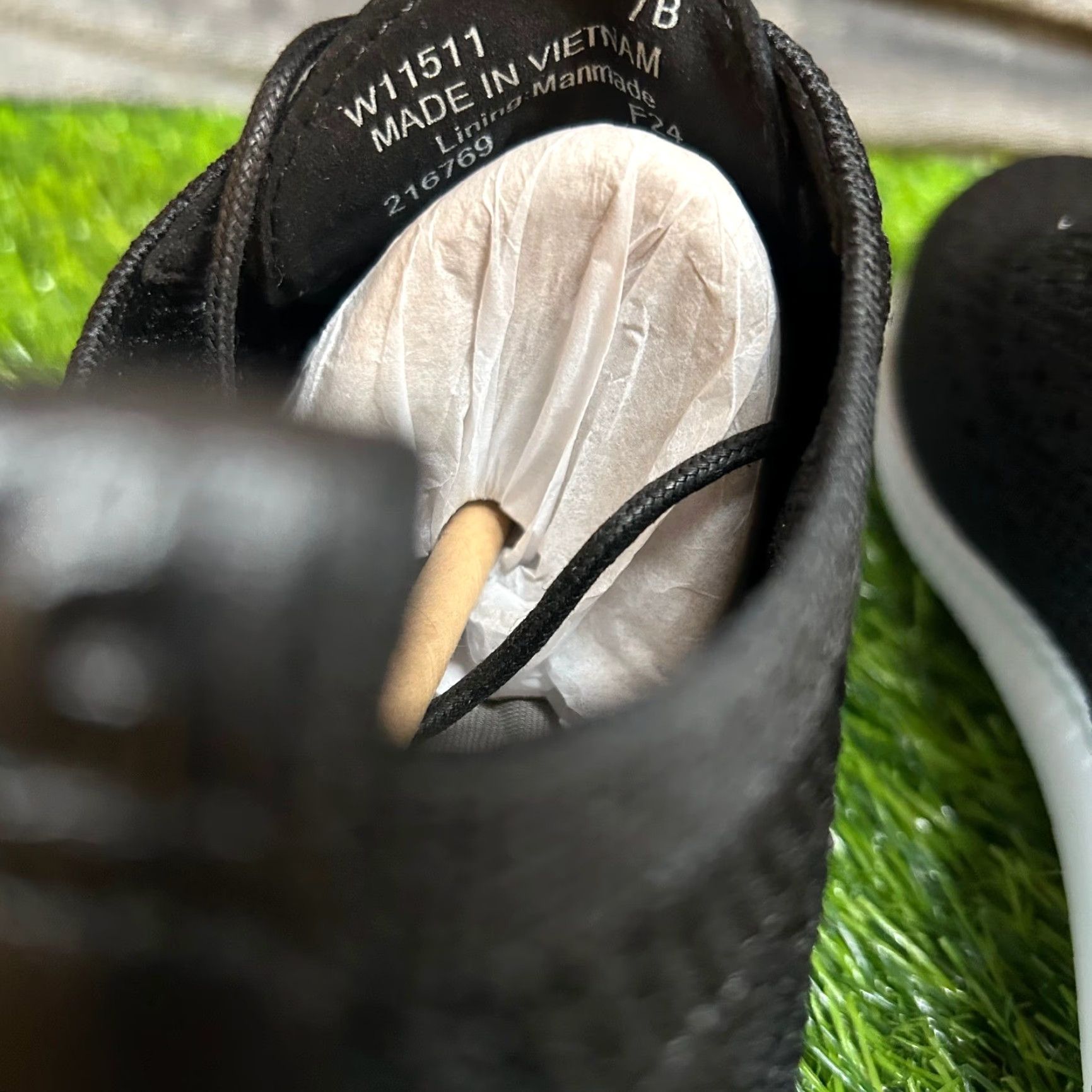Cole Haan Cole Haan Zerogrand Knit Sneaker Black Lightweight Womens 7 B Sneaker Athletic Casual Comfort Breathable Knit Shoes 90s? Size US 7 / IT 37 - 7 Thumbnail