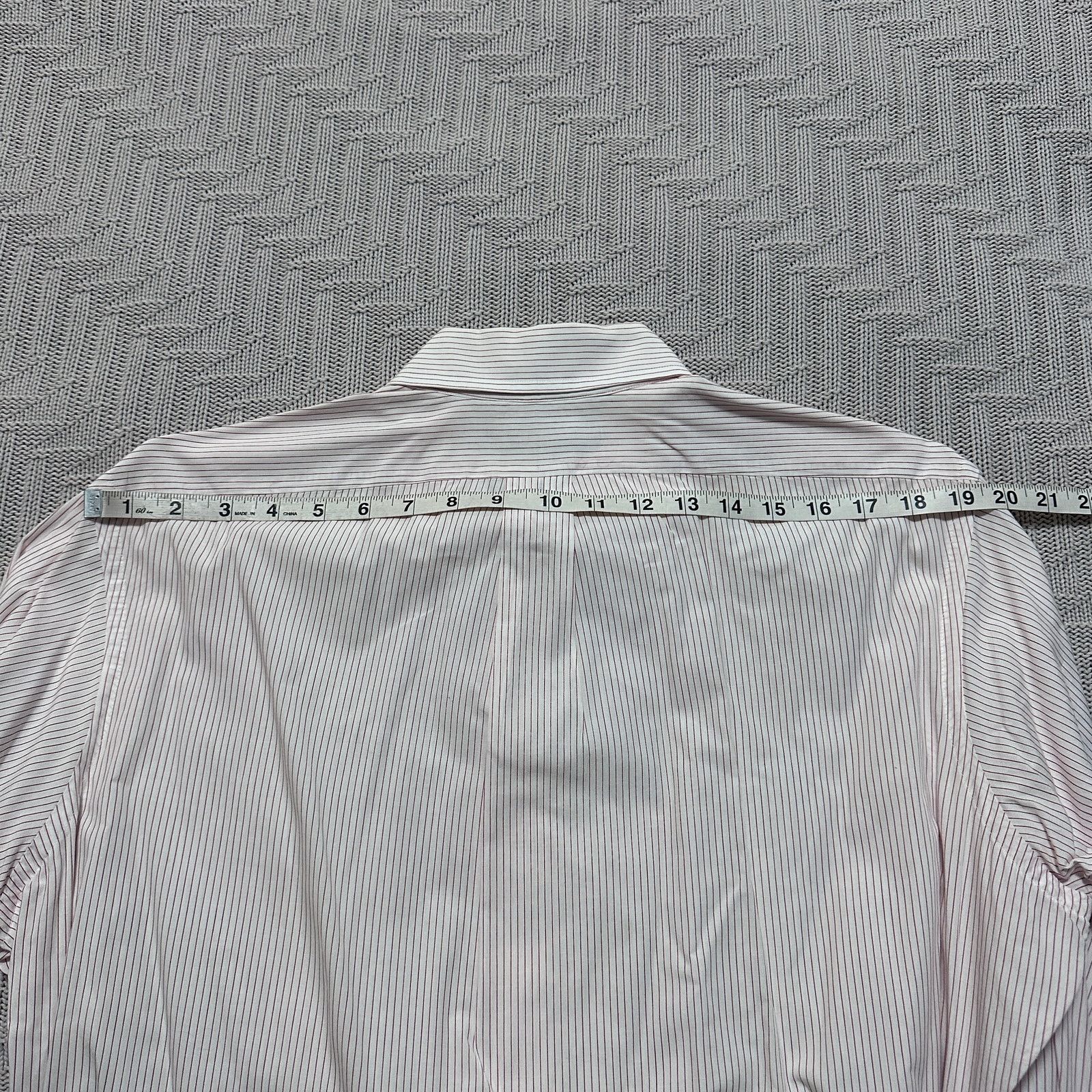 Tom James Tom James red pinstripe custom made button down size L Size US L / EU 52-54 / 3 - 11 Thumbnail