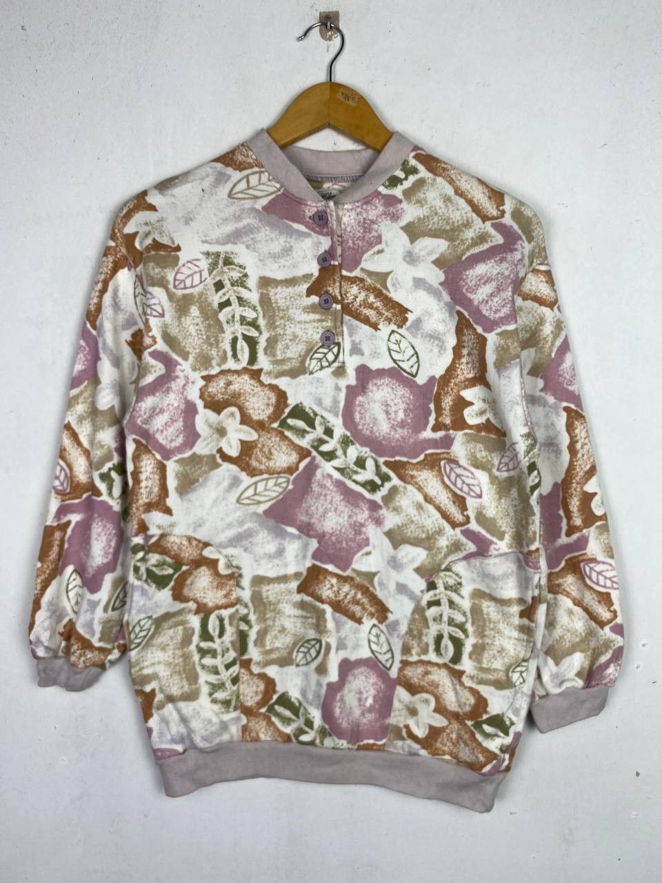 Japanese Brand vintage japanese brands floral sweatshirt nice design Size L / US 10 / IT 46 - 1 Thumbnail