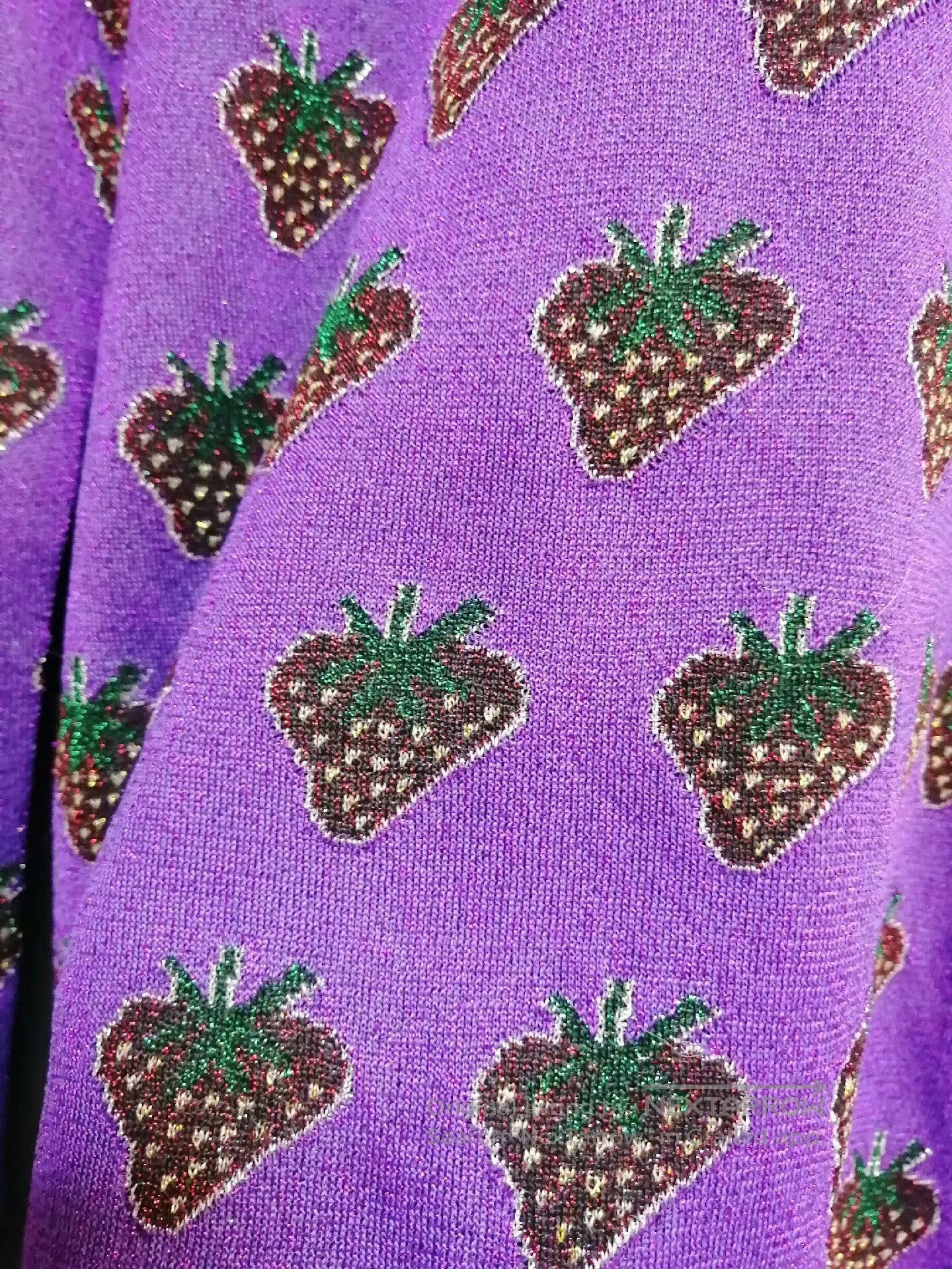 Gucci Gucci Strawberry Purple Knit Sweater. Size M / US 6-8 / IT 42-44 - 3 Thumbnail