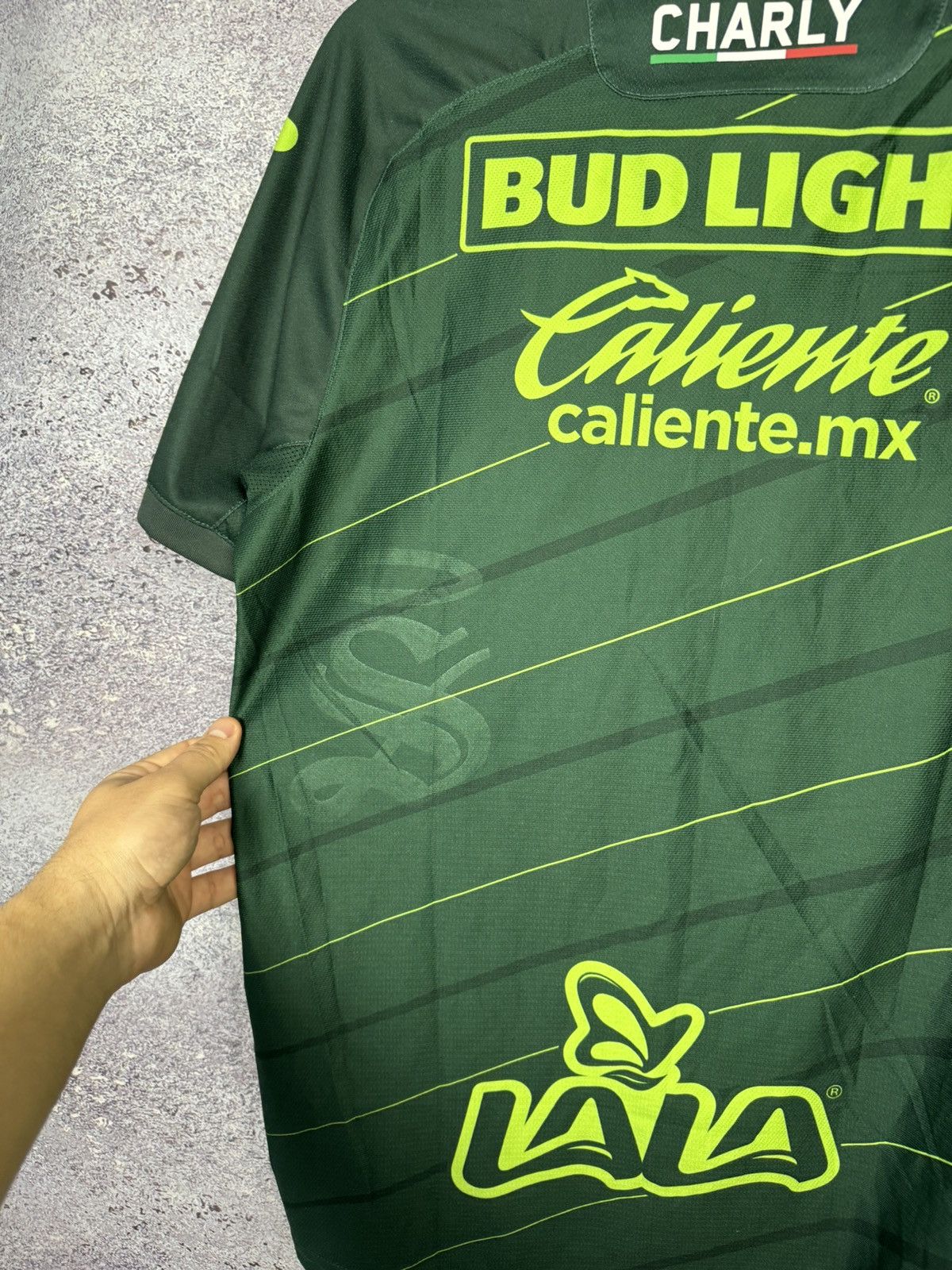Vintage Vintage Santos Laguna 2019/20 Charly Soccer Jersey Medium Size US M / EU 48-50 / 2 - 19 Thumbnail