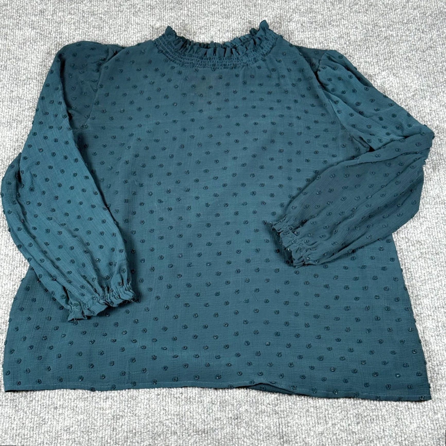 Vintage LUQ Blouse Geometric Swiss Dot Mock Neck Keyhole Back Long Puff Sleeve Smocked Ruffle Button Green Women Adult S Tunic Geometric Pattern, Teal Size S / US 4 / IT 40 - 2 Thumbnail
