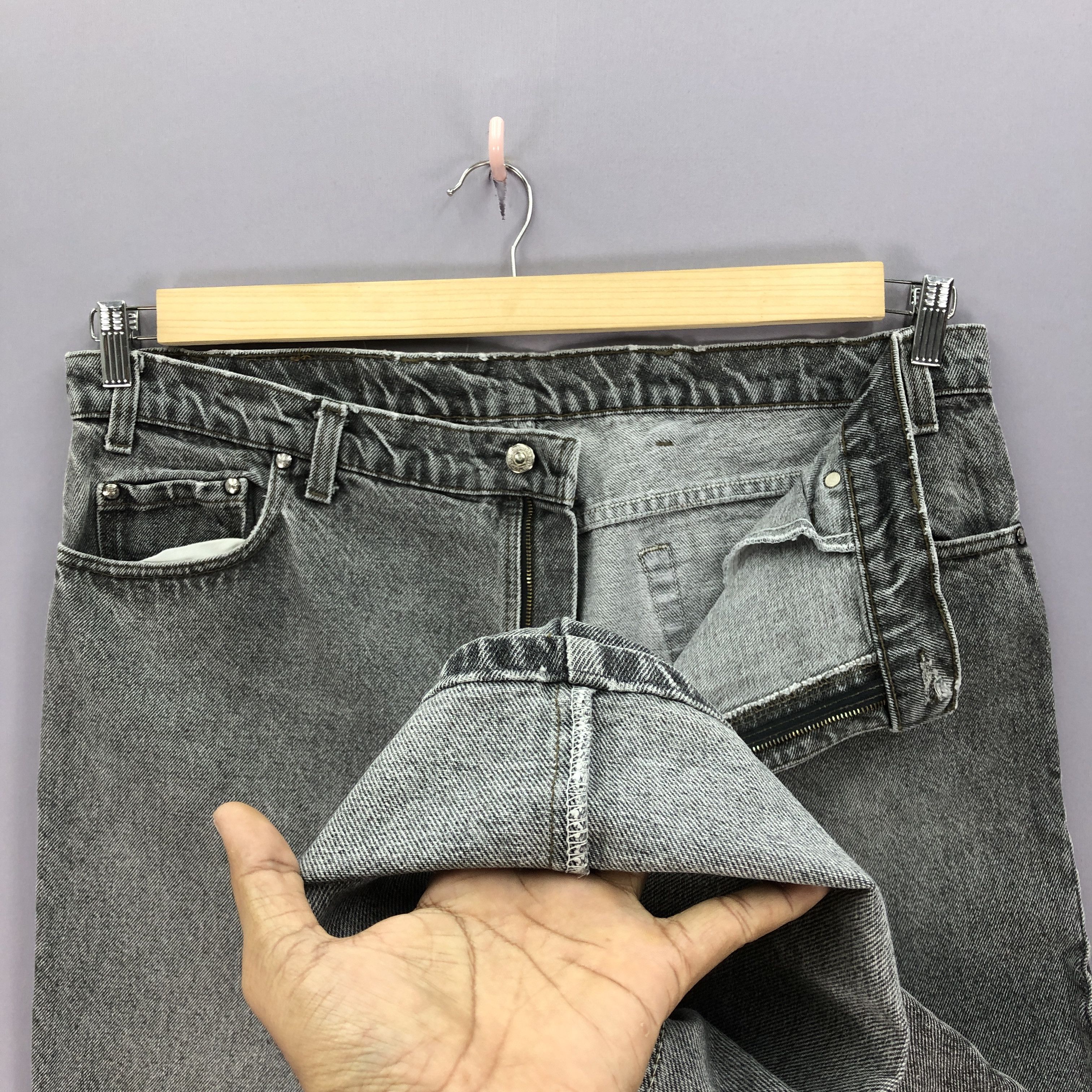 Levi's Vintage 90s Levis 550 Ash Gray Baggy Jeans Levis Black Denim Size US 40 / EU 56 - 8 Thumbnail
