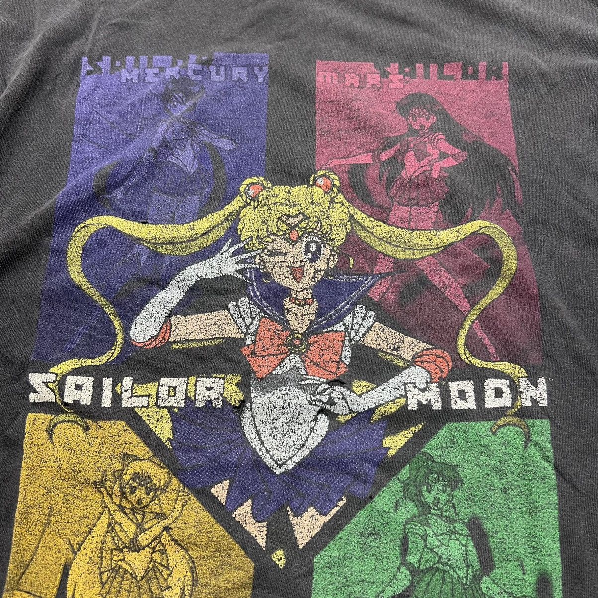 Vintage Vintage sailor moon 1998 T shirt rare distressed Size US L / EU 52-54 / 3 - 8 Thumbnail