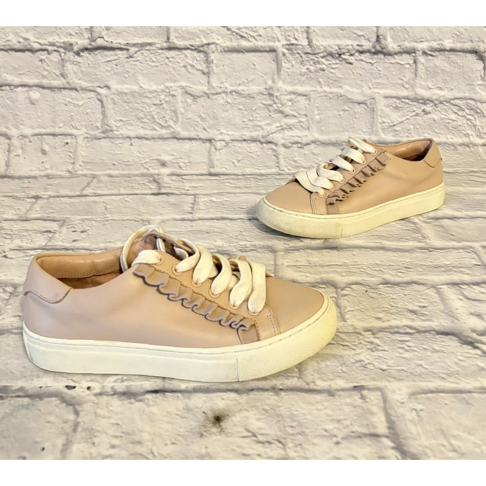 Vintage Tory Sport by Tory Burch Shoes Pink Ruffle Leather Low Top Sneakers Women’s 5M Size S / US 4 / IT 40 - 2 Thumbnail
