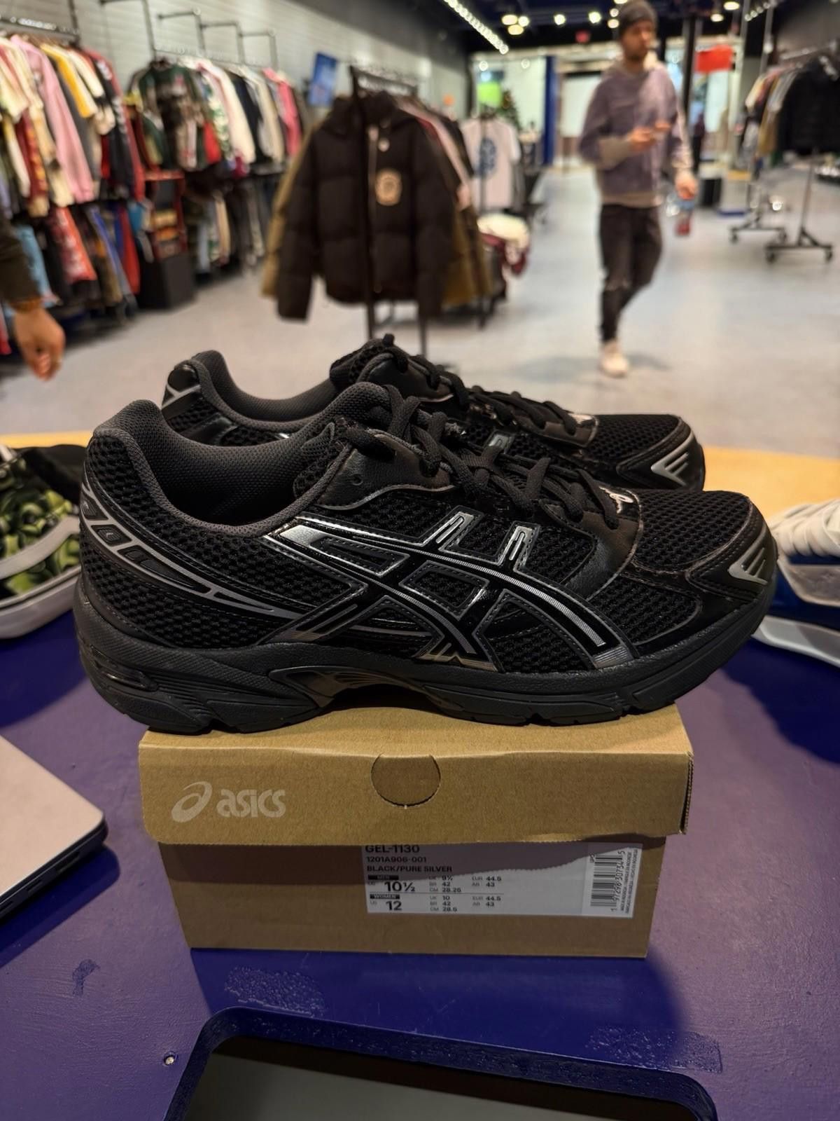 Asics ASICS Gel-1130 Black Pure Silver Men (10.5) 1201A906-001 NEW Size US 10.5 / EU 43-44 - 11 Thumbnail