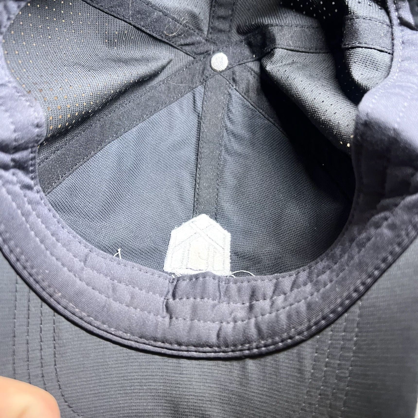 Nike VINTAGE Nike Golf Hat Gray Black Adjustable Strap Vented DriFit USA Size ONE SIZE - 6 Thumbnail