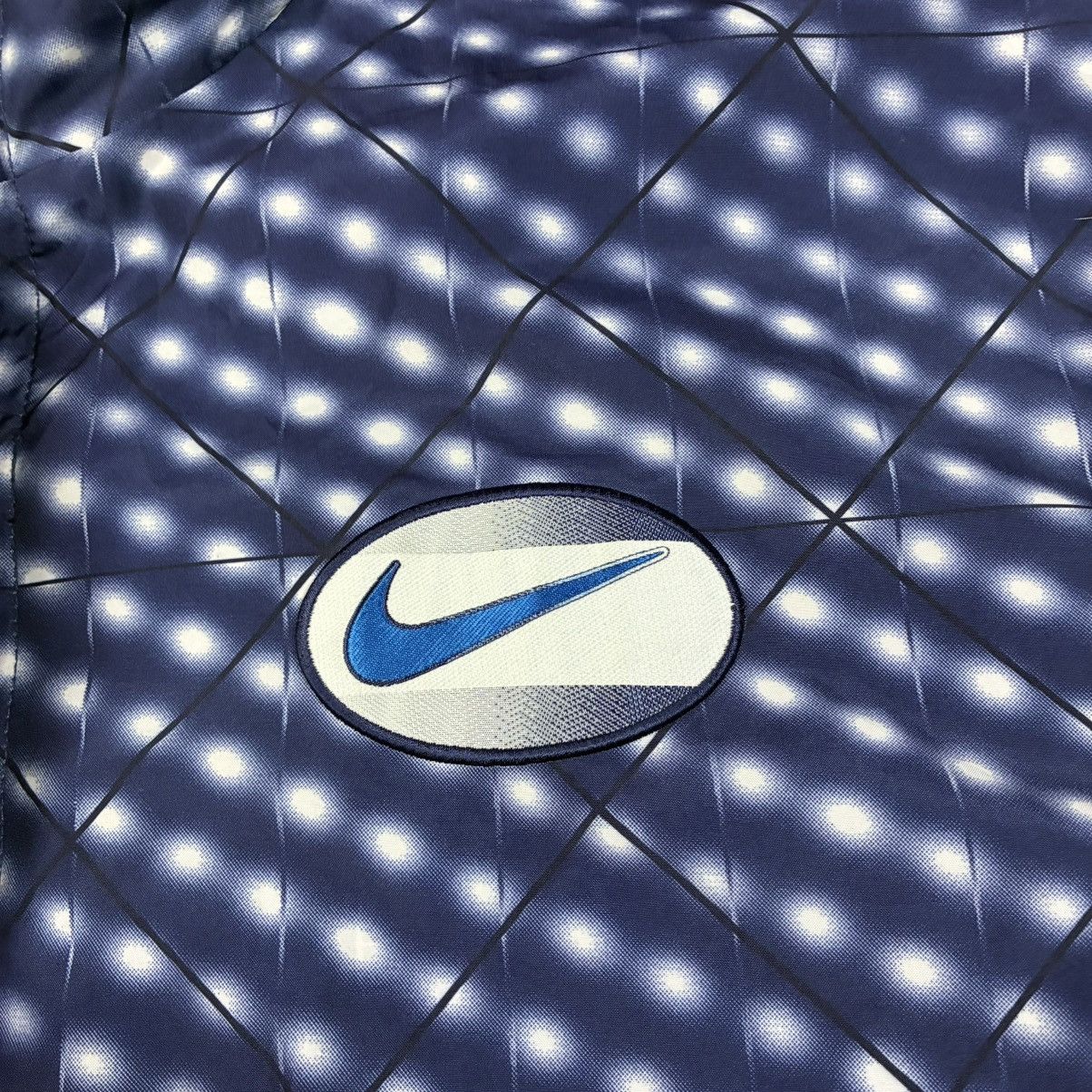 Nike Mens Nike Vintage 90s Big Logo Center Log Jacket Size L Size US L / EU 52-54 / 3 - 5 Thumbnail