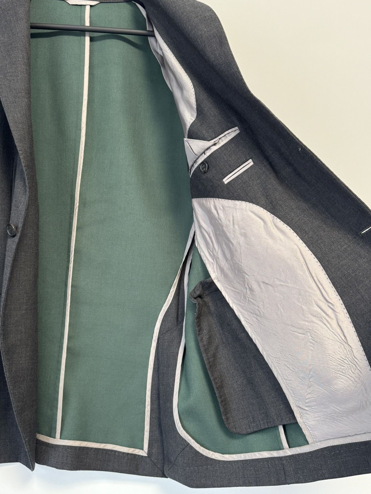 Hugo Boss Hugo Boss Blazer Wool Luxury style Size 44R - 10 Thumbnail