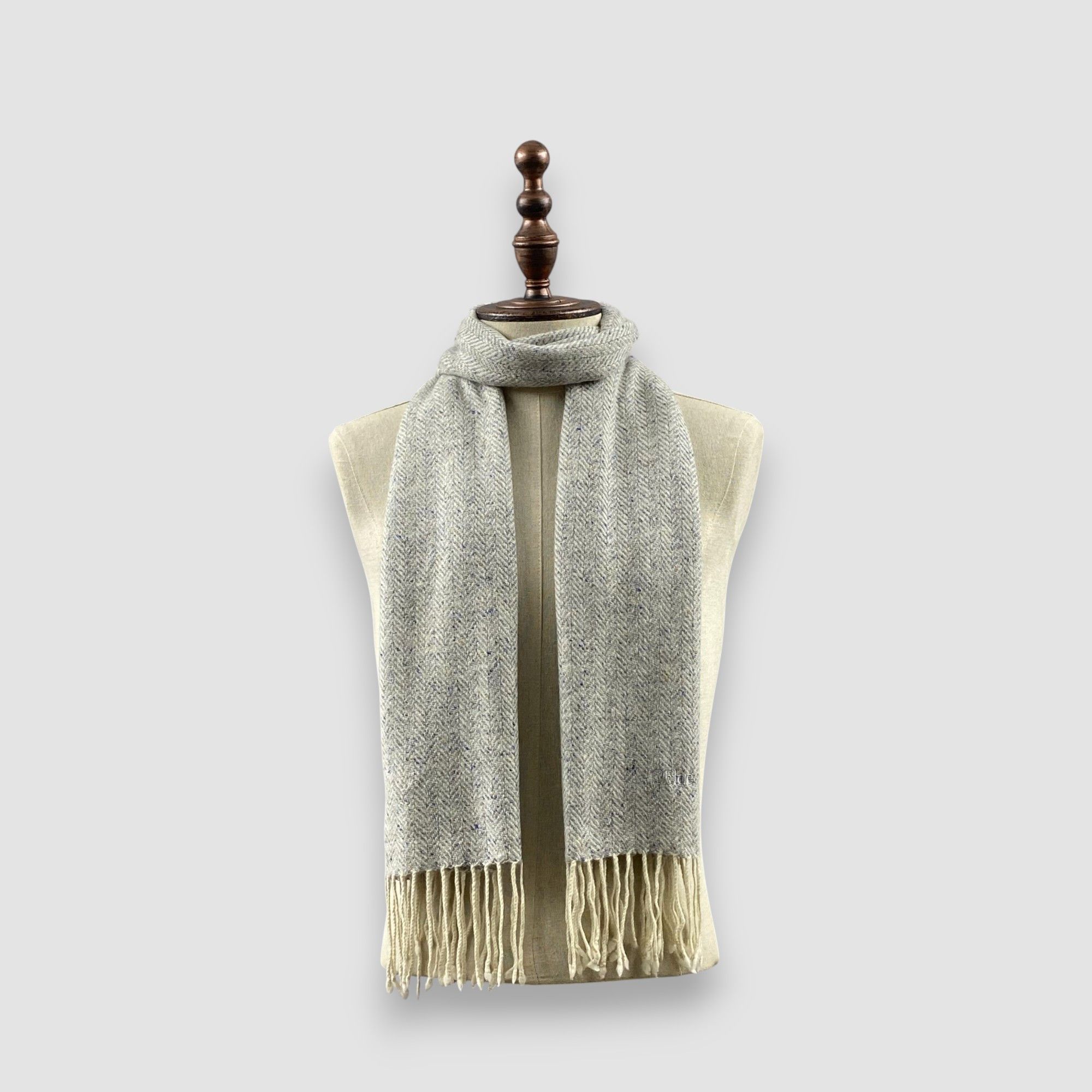 Chloe Vintage Chloe Scarf Muffler Wool Babushka Stole Scarves Size ONE SIZE - 1 Thumbnail