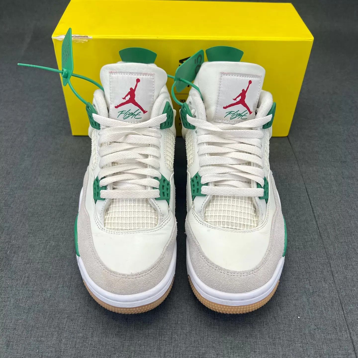 Nike AJ4 SB White Green 42 99 New boxed Size US 9 / EU 42 - 4 Thumbnail