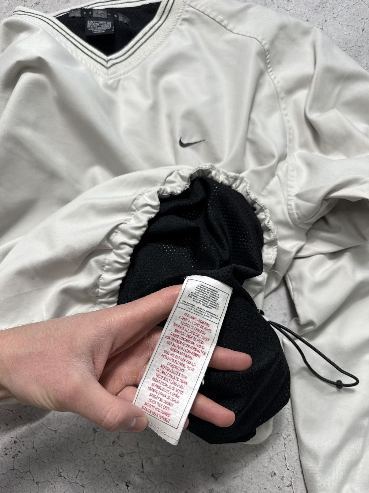 Nike Vintage Nylon Jacket Sweatshirt Nike Golf Y2K Drill Swoosh Size US L / EU 52-54 / 3 - 7 Thumbnail