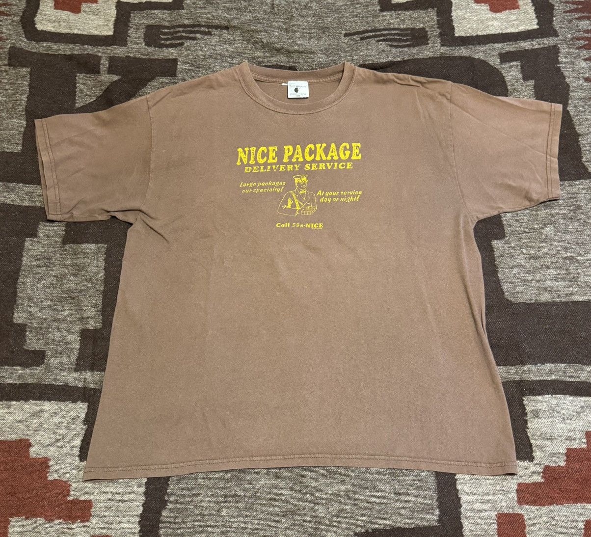 Other “Nice package delivery service” T-shirt Size US XL / EU 56 / 4 - 1 Thumbnail