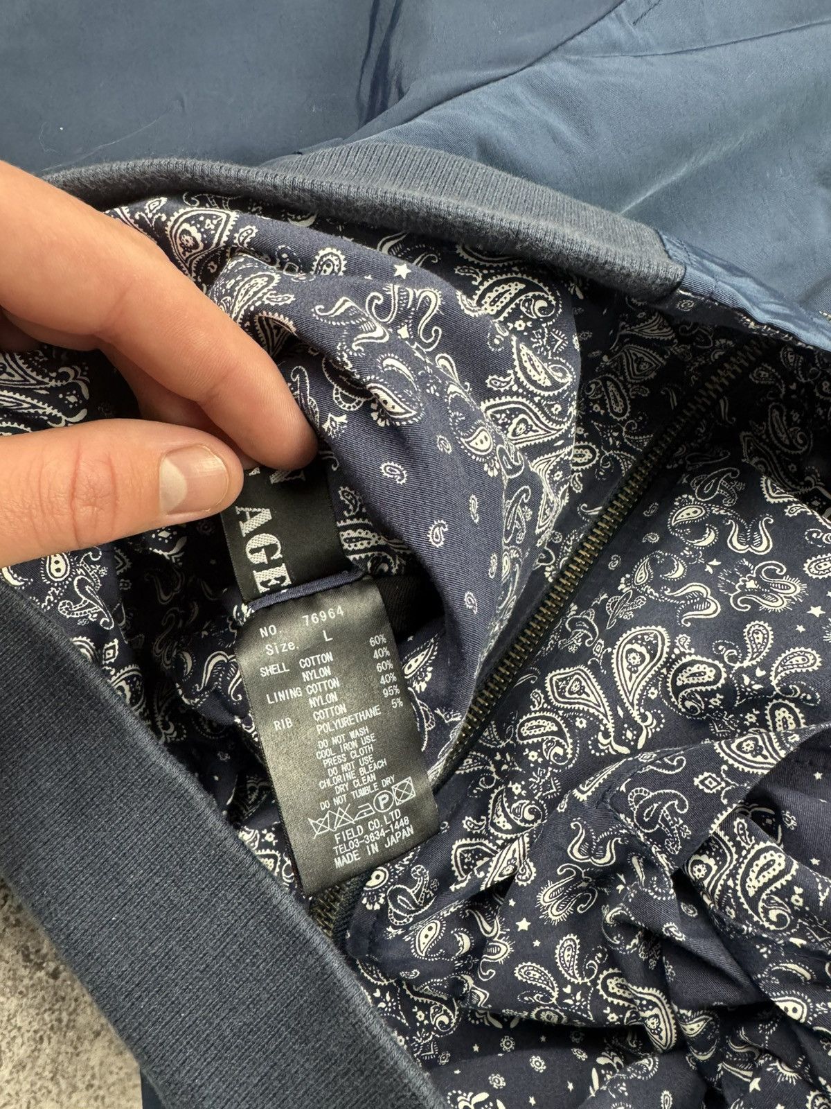 Japanese Brand Worn Out Age Reversible MA-1 Bomber – Bandana Side Size US M / EU 48-50 / 2 - 17 Thumbnail