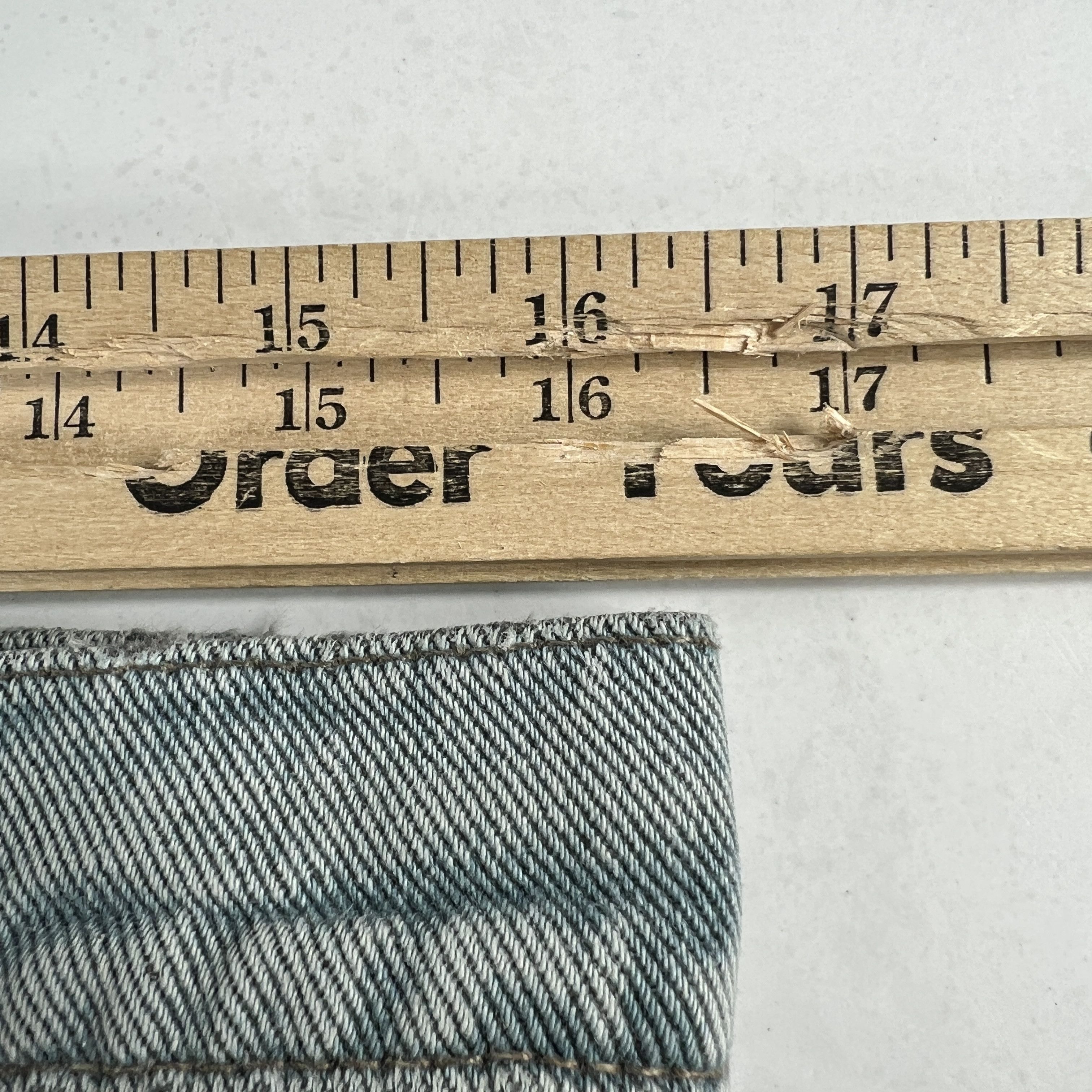 Levi's × Vintage VTG Levi's Jeans 560 Loose Fit Tapered Green Faded Denim Size US 33 - 21 Thumbnail