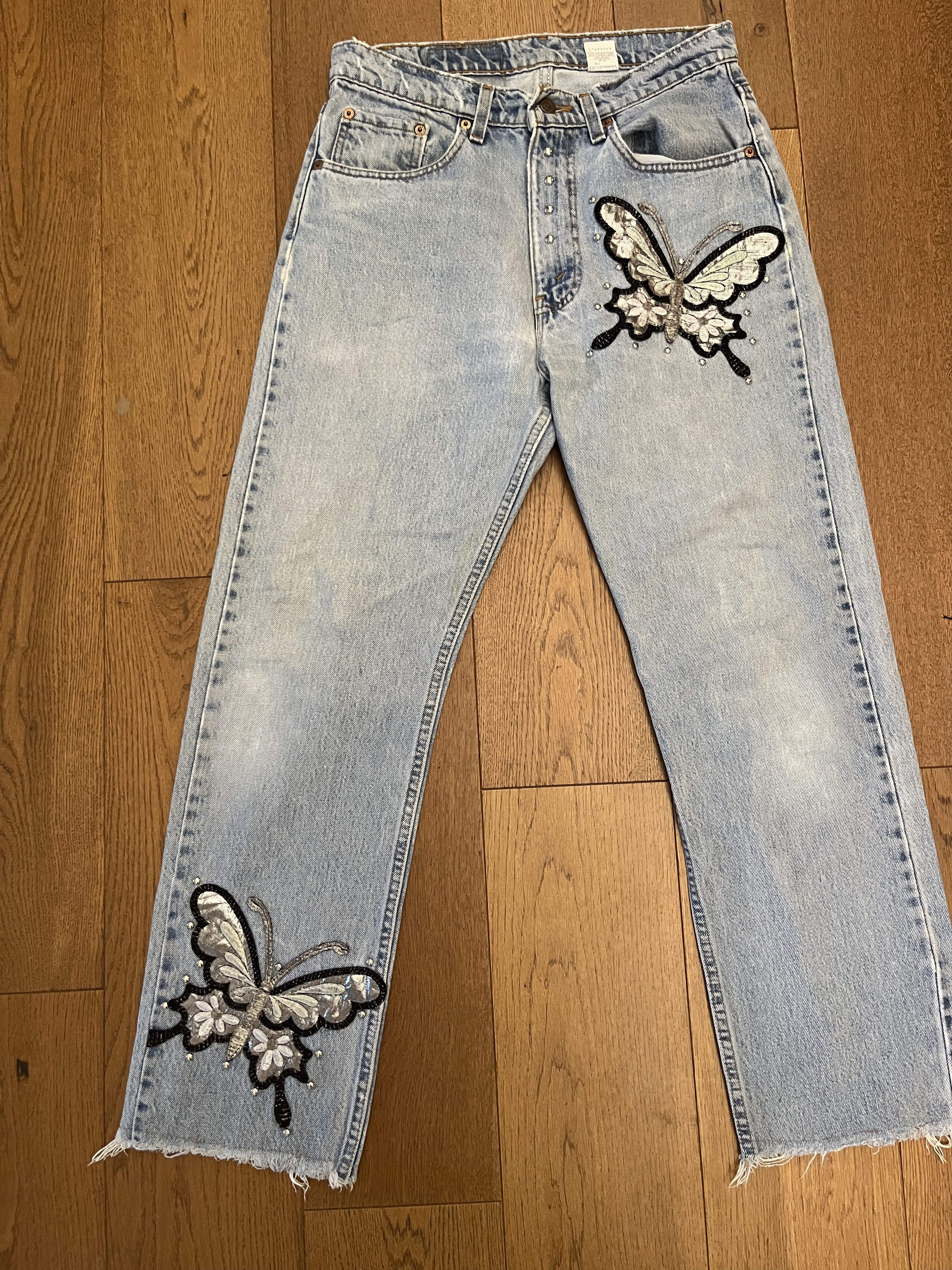 Levi's Vintage Clothing Vtg 90s Levis 505 Custom Butterfly Rhinestone Jeans 32x30 Size 30" / US 8 / IT 44 - 1 Thumbnail