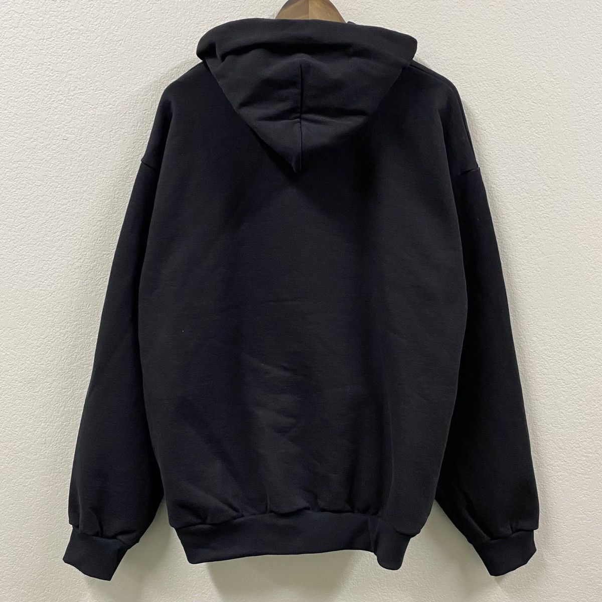 Lyrical Lemonade 2024 BY COLE BENNETT ITEM #072 CRESCENT MOON HOODIE (XL) Size US XL / EU 56 / 4 - 2 Thumbnail