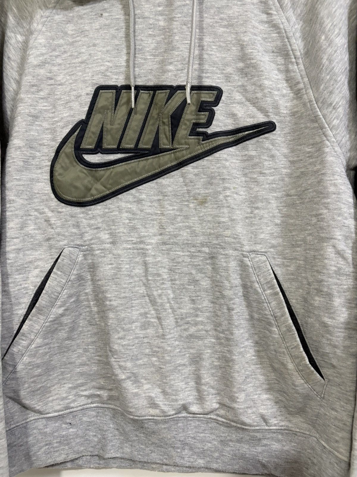Nike Vintage Y2K Nike grey pullover hoodie Size US M / EU 48-50 / 2 - 3 Thumbnail