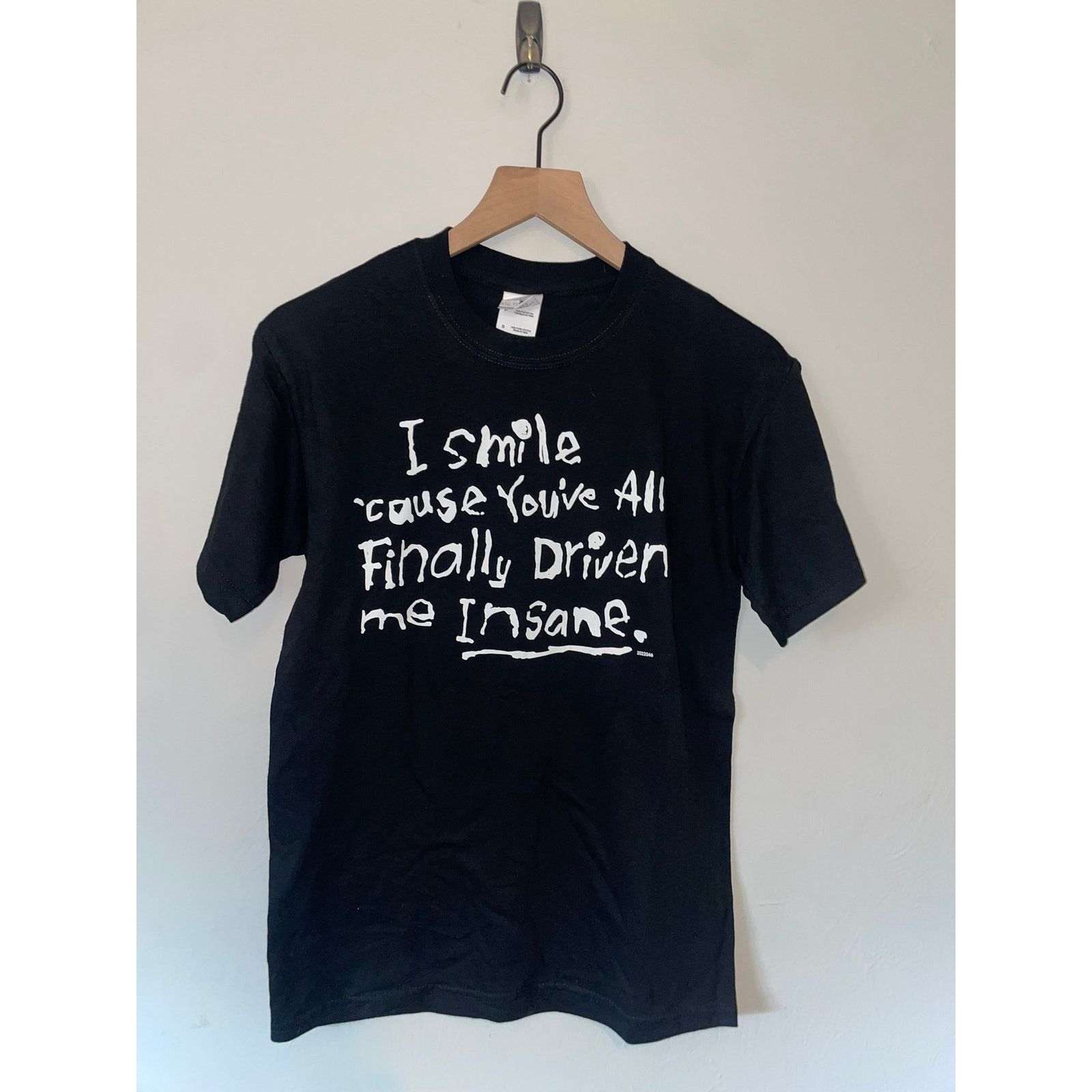 Gildan Y2K I Smile Cause You've All Driven Me Insane Shirt 2000s S Size US S / EU 44-46 / 1 - 1 Thumbnail