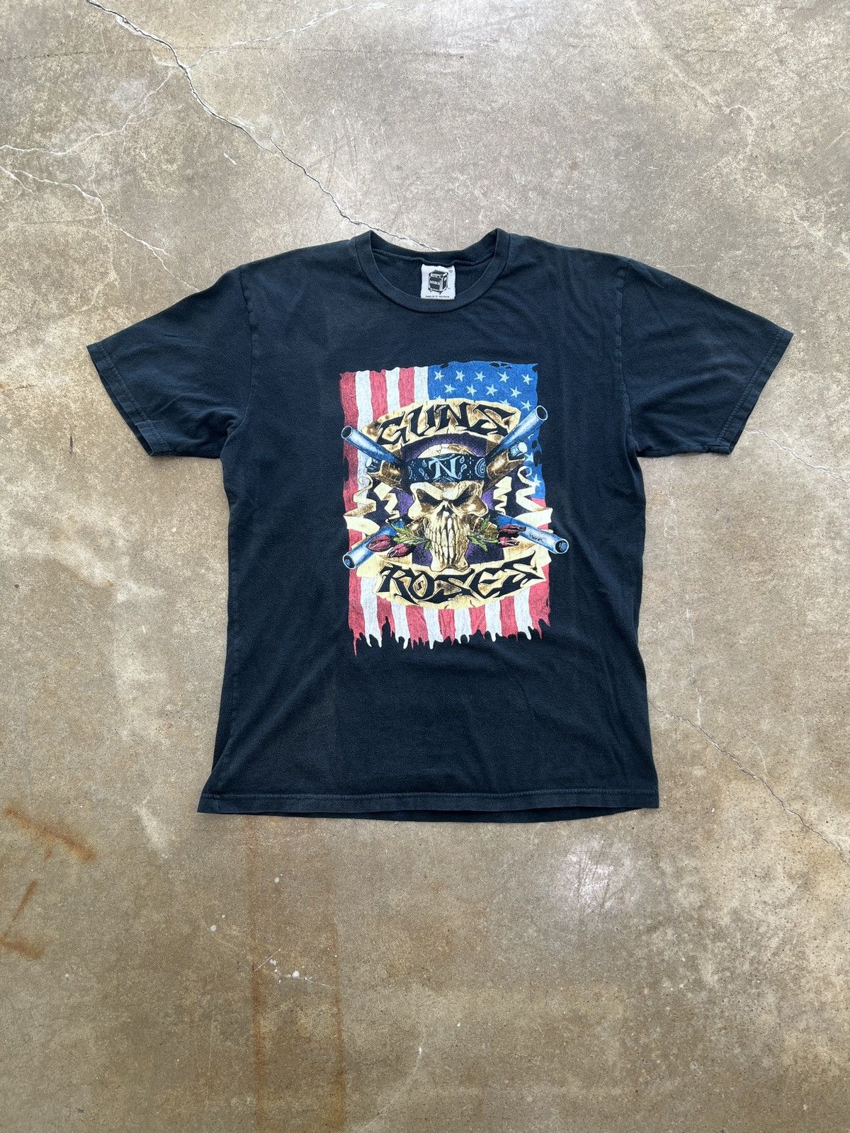 Band Tees × Vintage Vintage Guns N Roses Tour Date Tee Small Size US S / EU 44-46 / 1 - 2 Thumbnail
