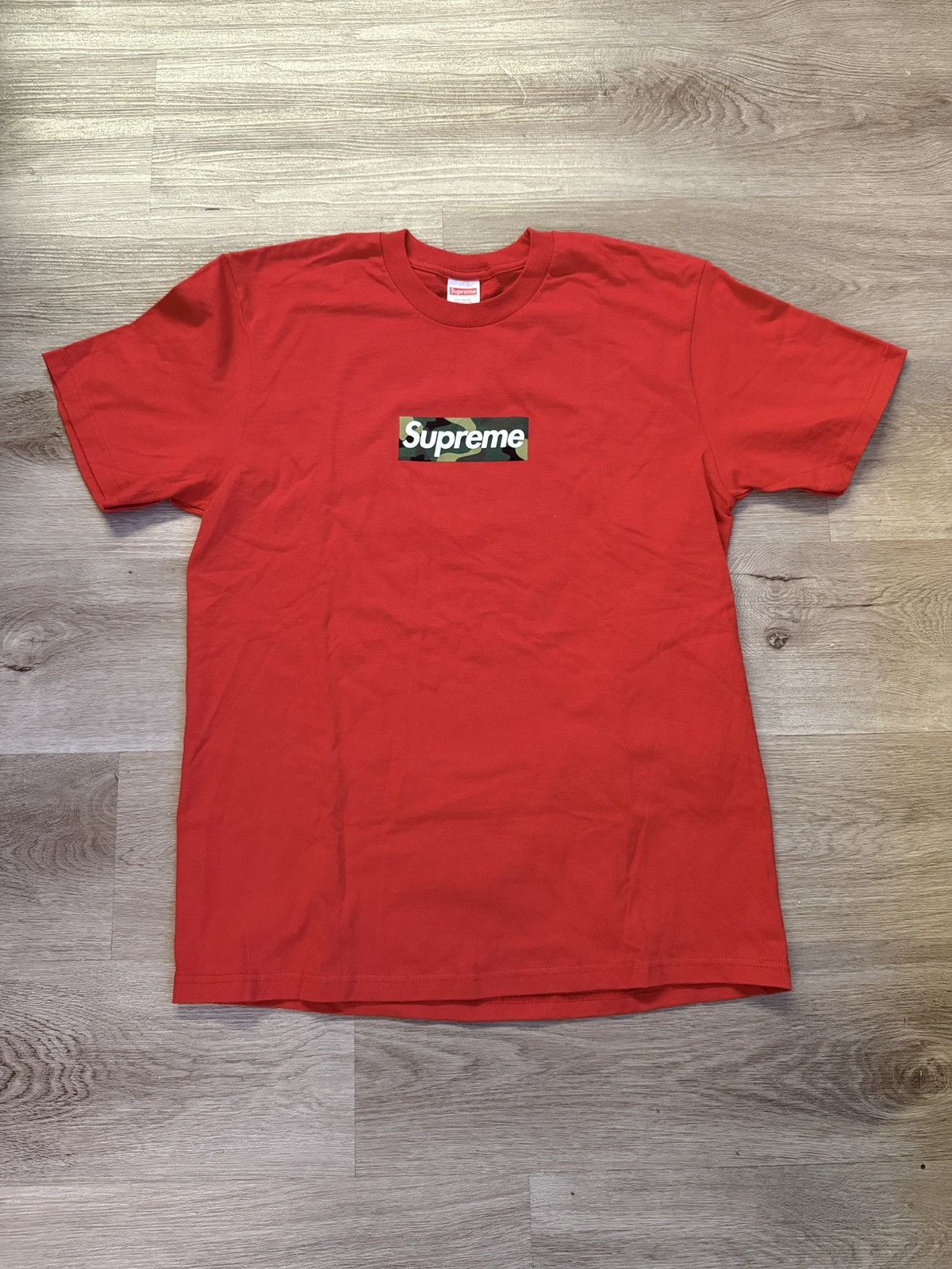 Supreme camo box logo tee Red size M brand new