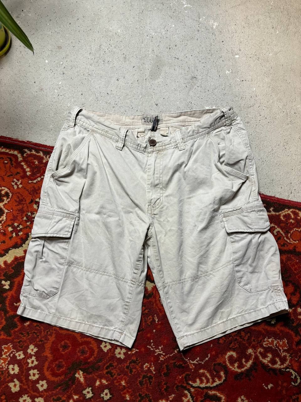 Japanese Brand × Vintage Vintage Y2K Charles Vogele Cargo Baggi Short Size US 36 / EU 52 - 1 Thumbnail