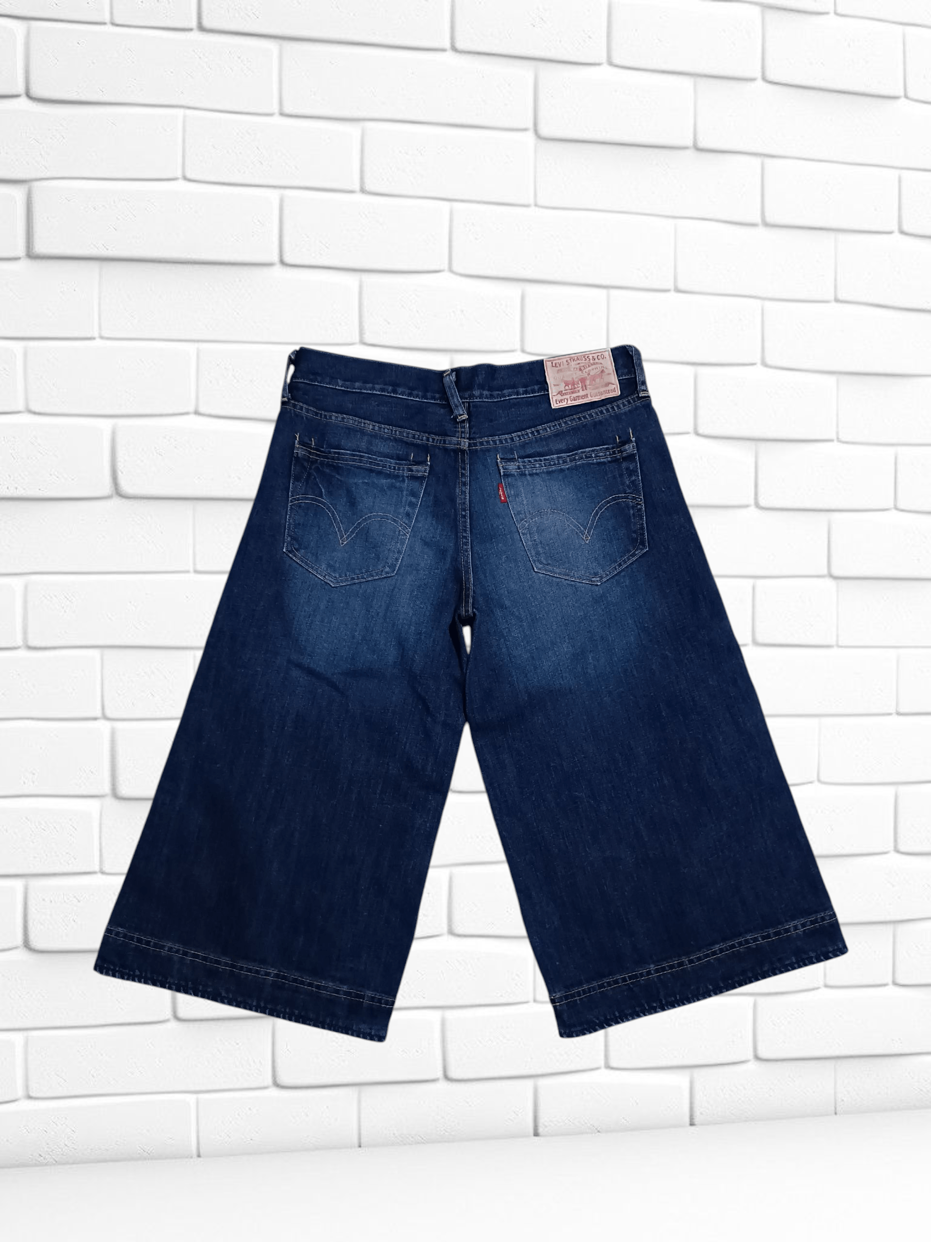 Levi's Levi's Loose Knee Length Shorts Wide Leg Size 30" / US 8 / IT 44 - 4 Thumbnail