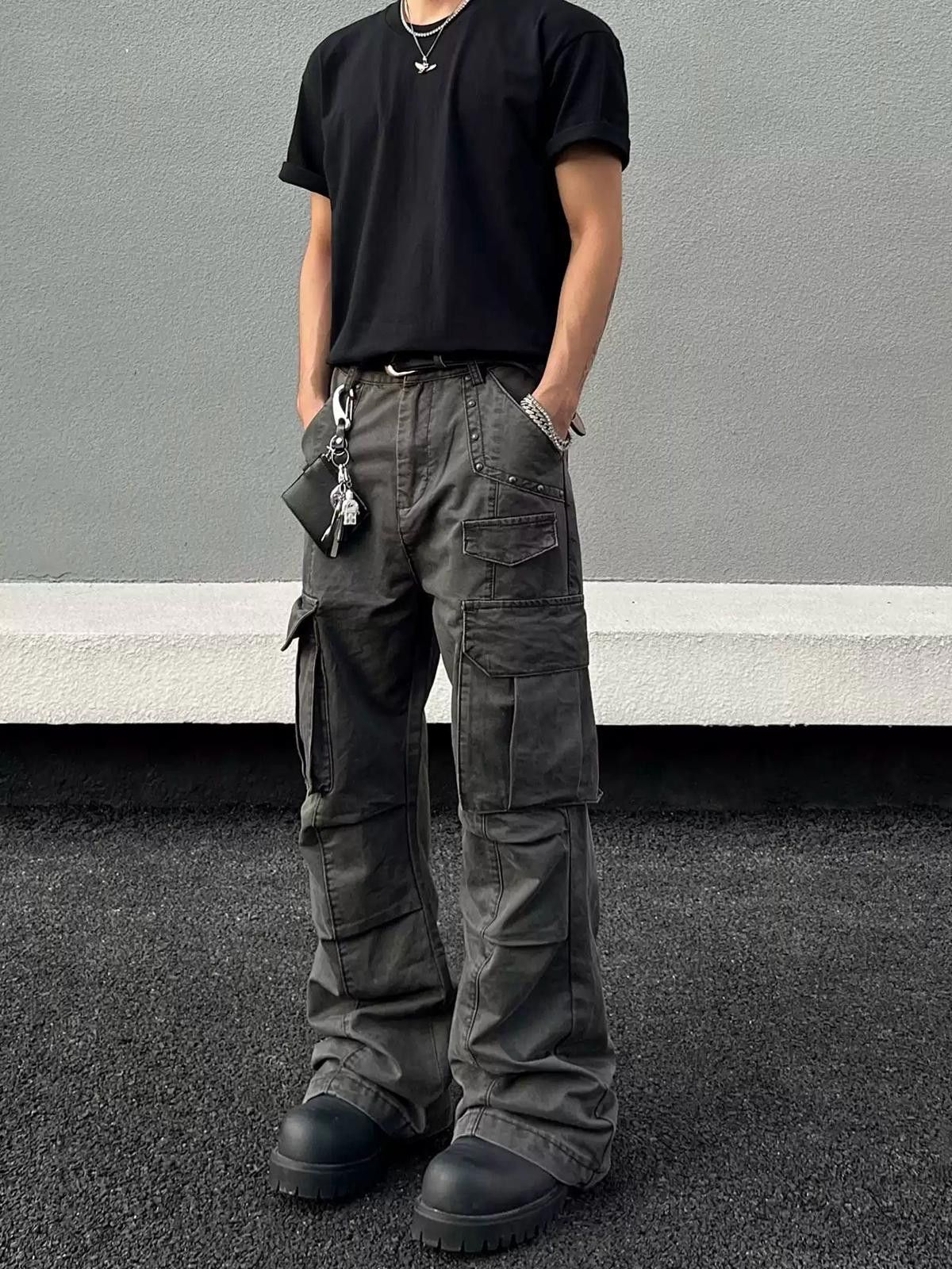 Japanese Brand Multi Pocket Cargo Pants Size US 32 / EU 48 - 1 Thumbnail
