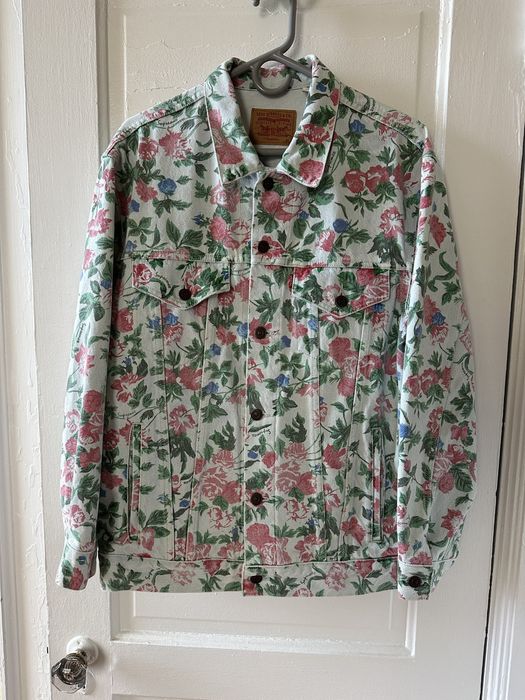 Supreme Supreme x Levis Roses Trucker Jacket | Grailed