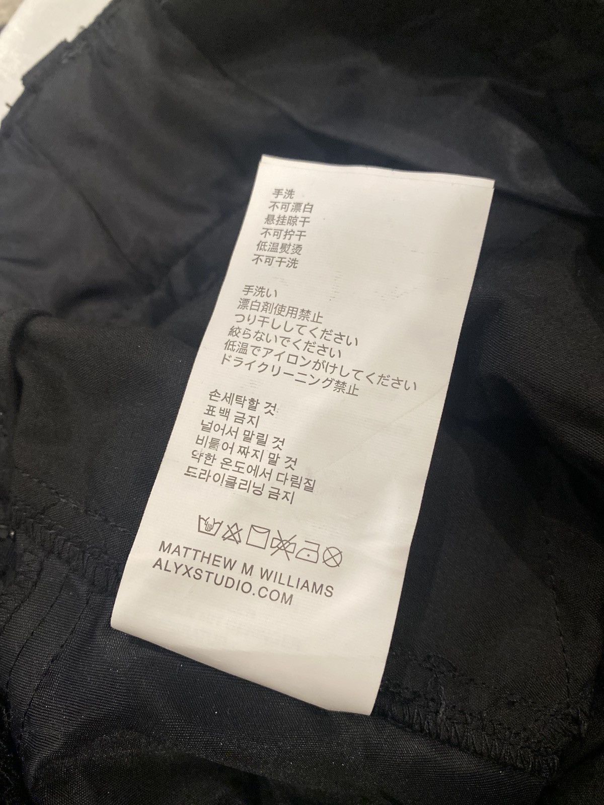 1017 ALYX 9SM 1017 Alyx 9sm FW20 tactical short Size US 30 / EU 46 - 7 Thumbnail