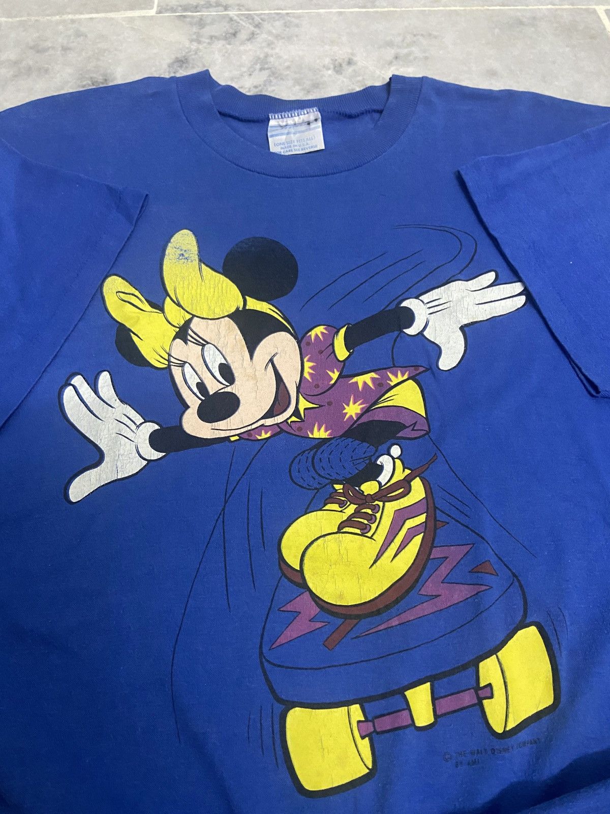 Vintage 80s Mickey Mouse Walt Disney Cartoon Tee Size US L / EU 52-54 / 3 - 7 Thumbnail