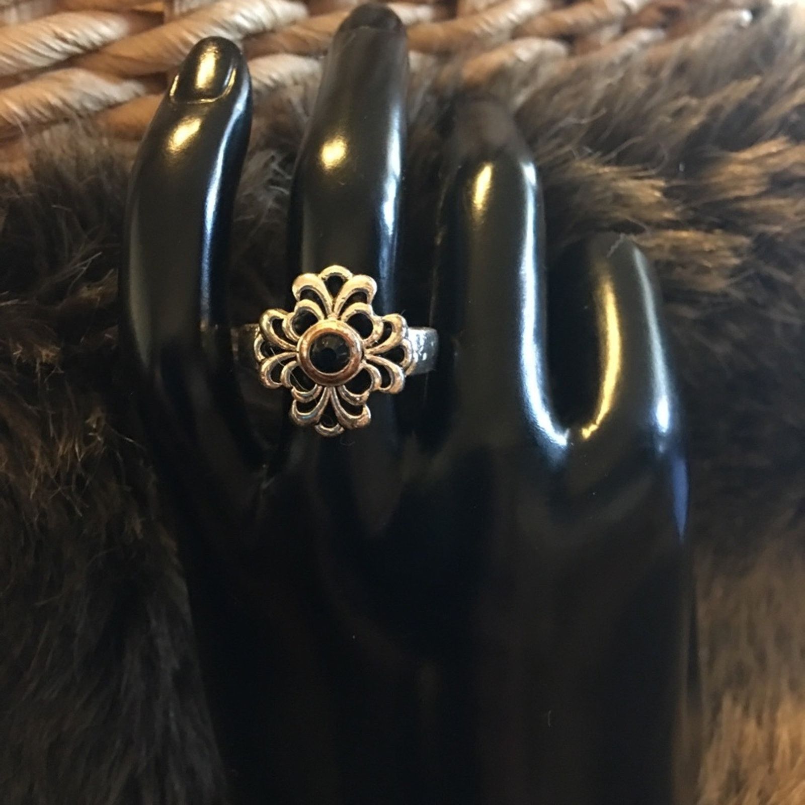 Vintage Ladies vintage silver plated filigree design ring Size ONE SIZE - 1 Thumbnail