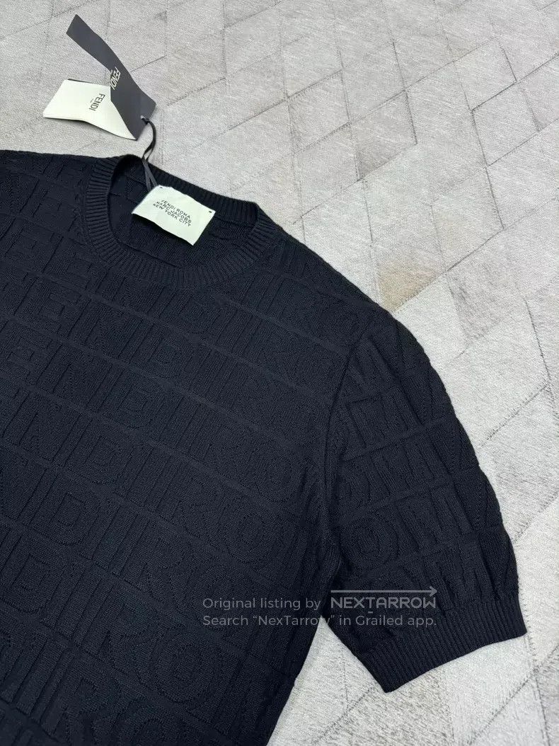 Fendi Fendi All-Logo Embossed Knit Short Sleeve Size US M / EU 48-50 / 2 - 3 Thumbnail